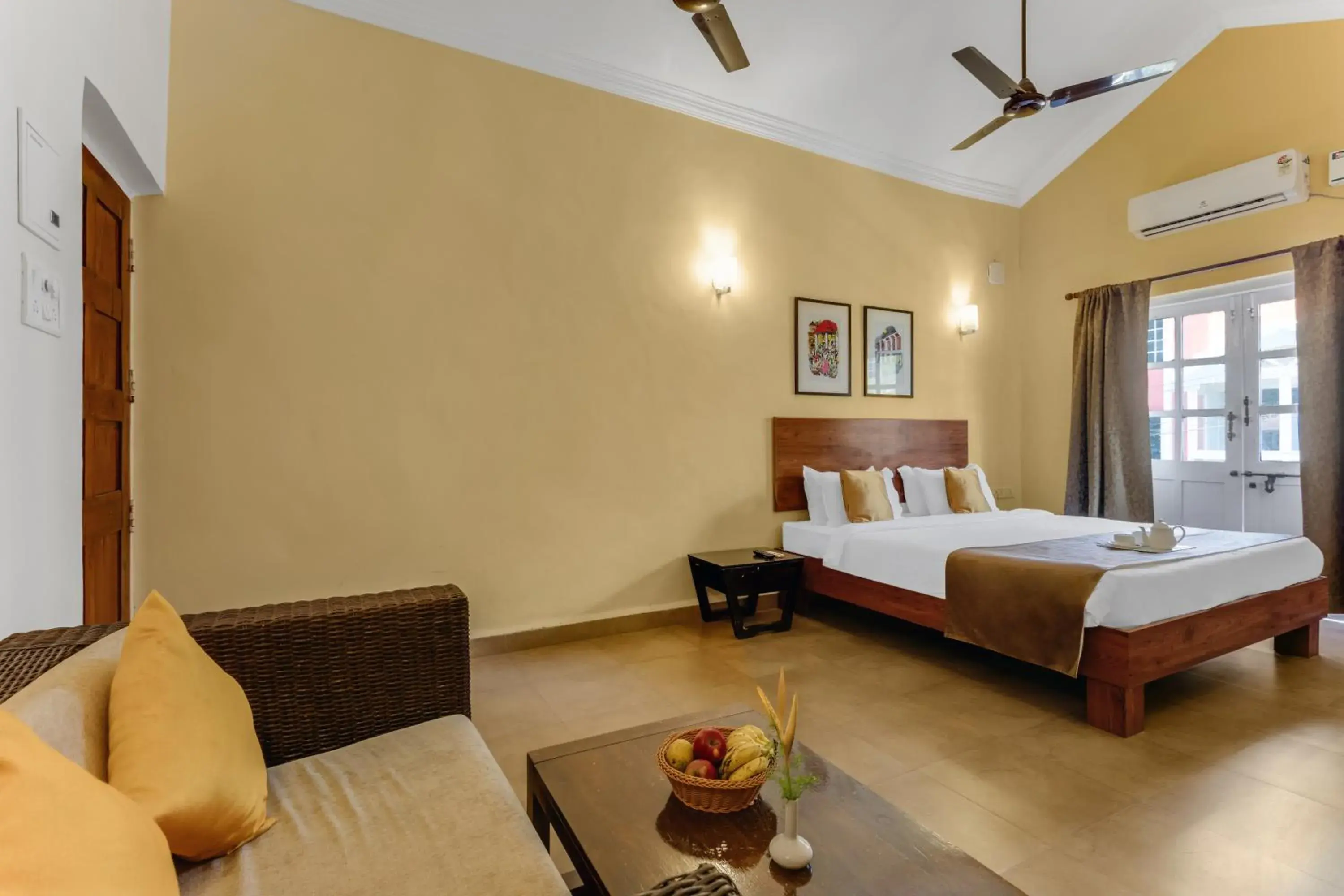 Photo of the whole room, Bed in Aldeia Santa Rita - Candolim Photo of the whole room, Bed in Aldeia Santa Rita - Candolim