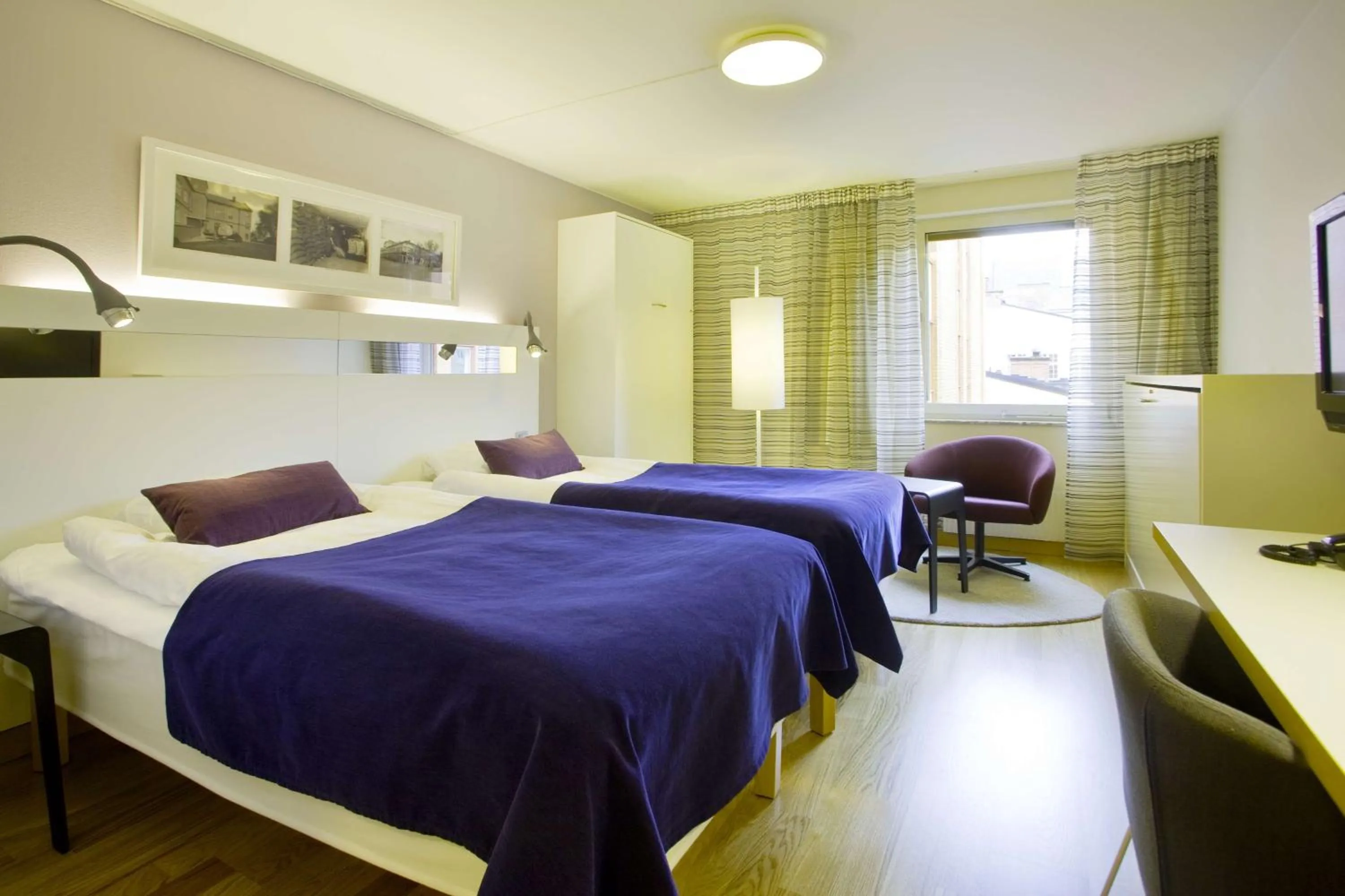 Photo of the whole room, Bed in Scandic Winn