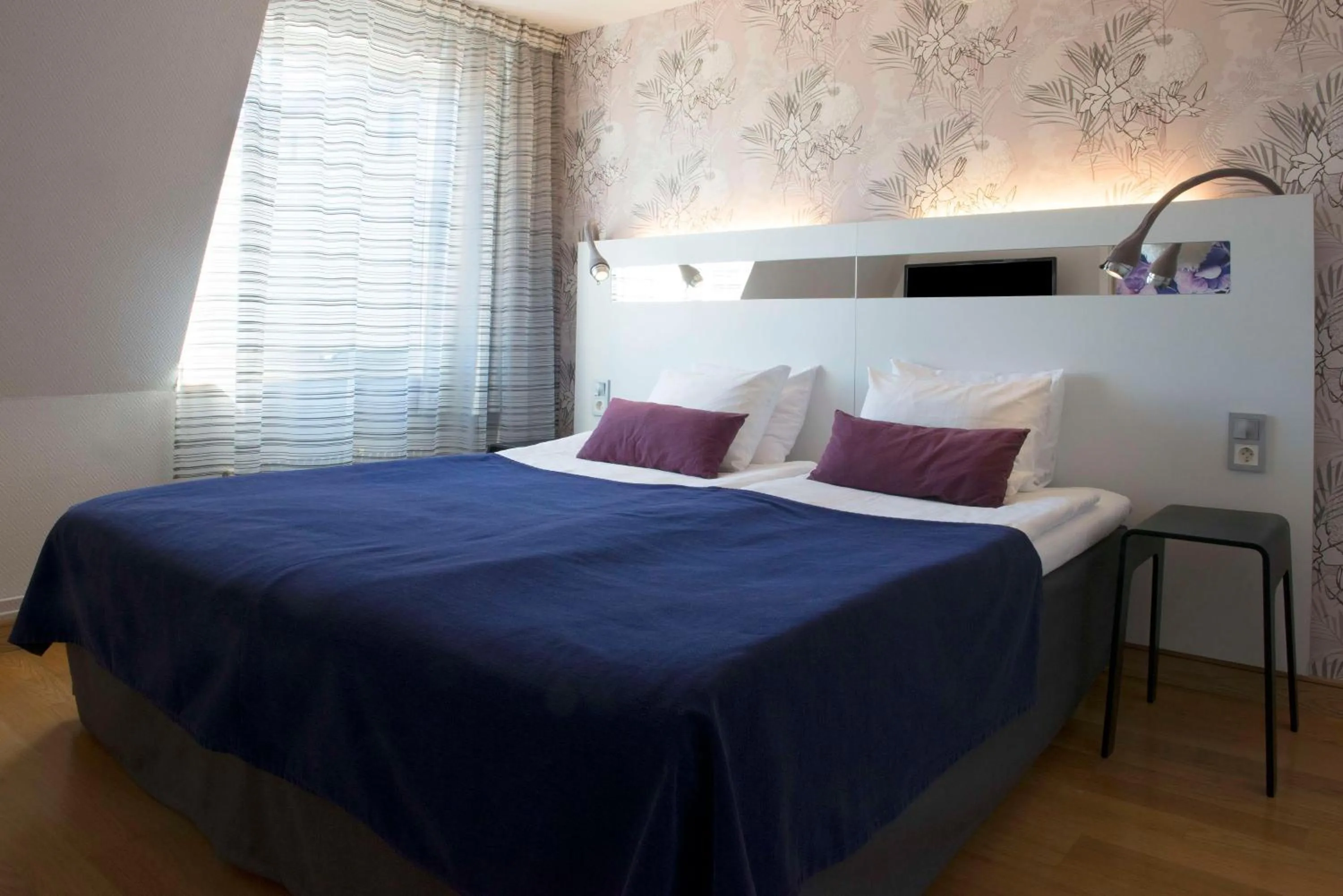 Bedroom, Bed in Scandic Winn