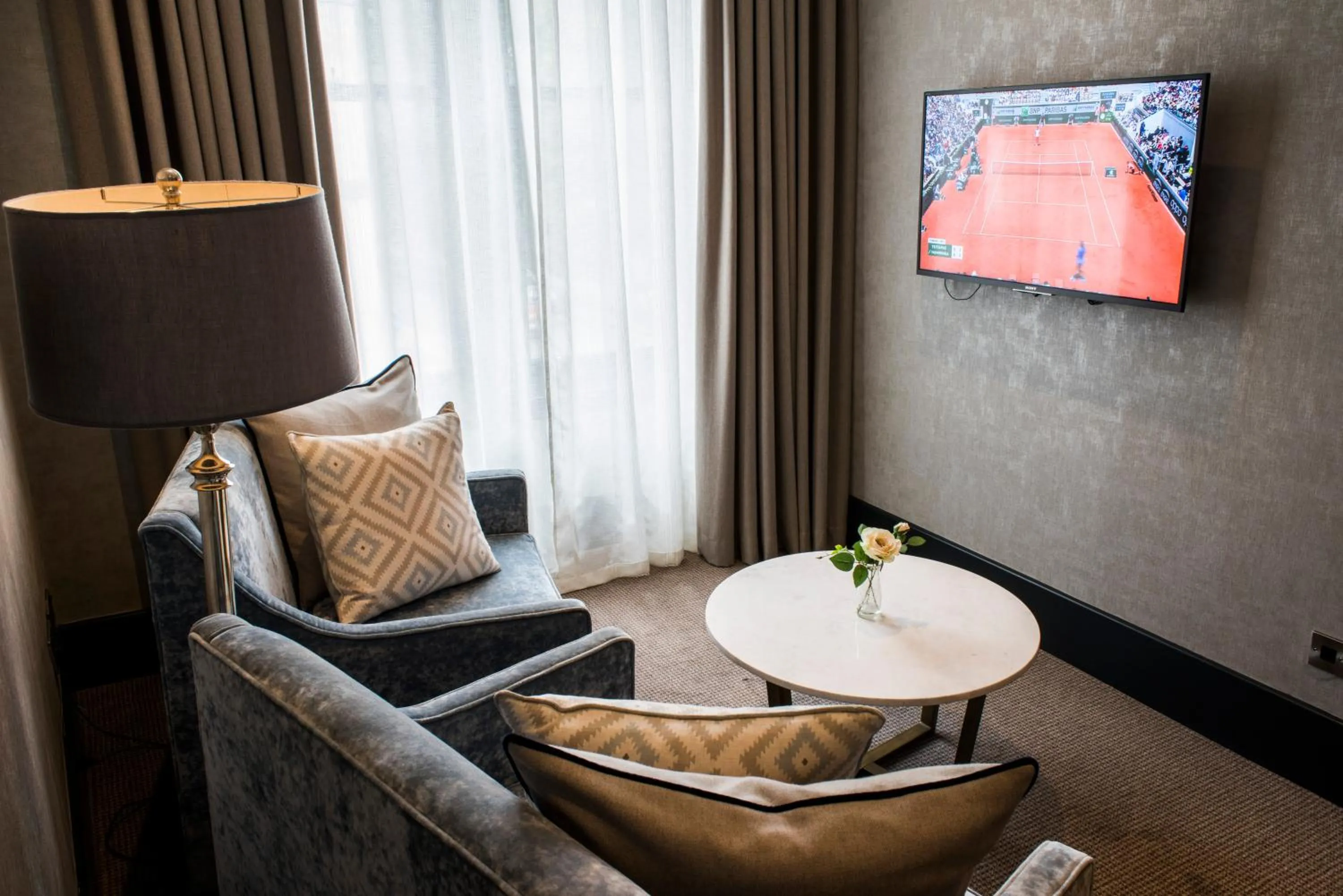 TV and multimedia in Kinnettles Hotel & Spa