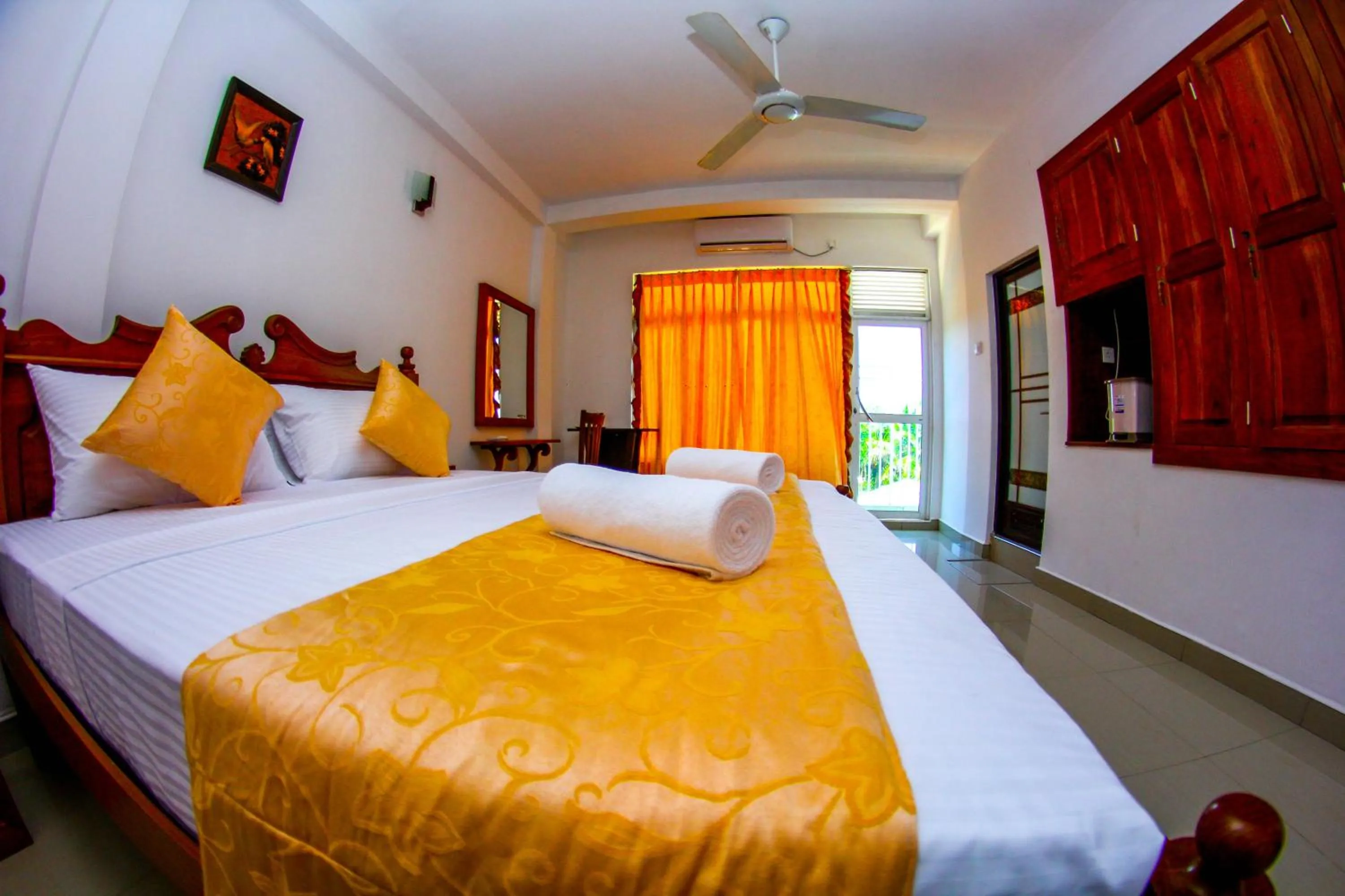 Deluxe Double Room in Niwahana Transit City Hotel