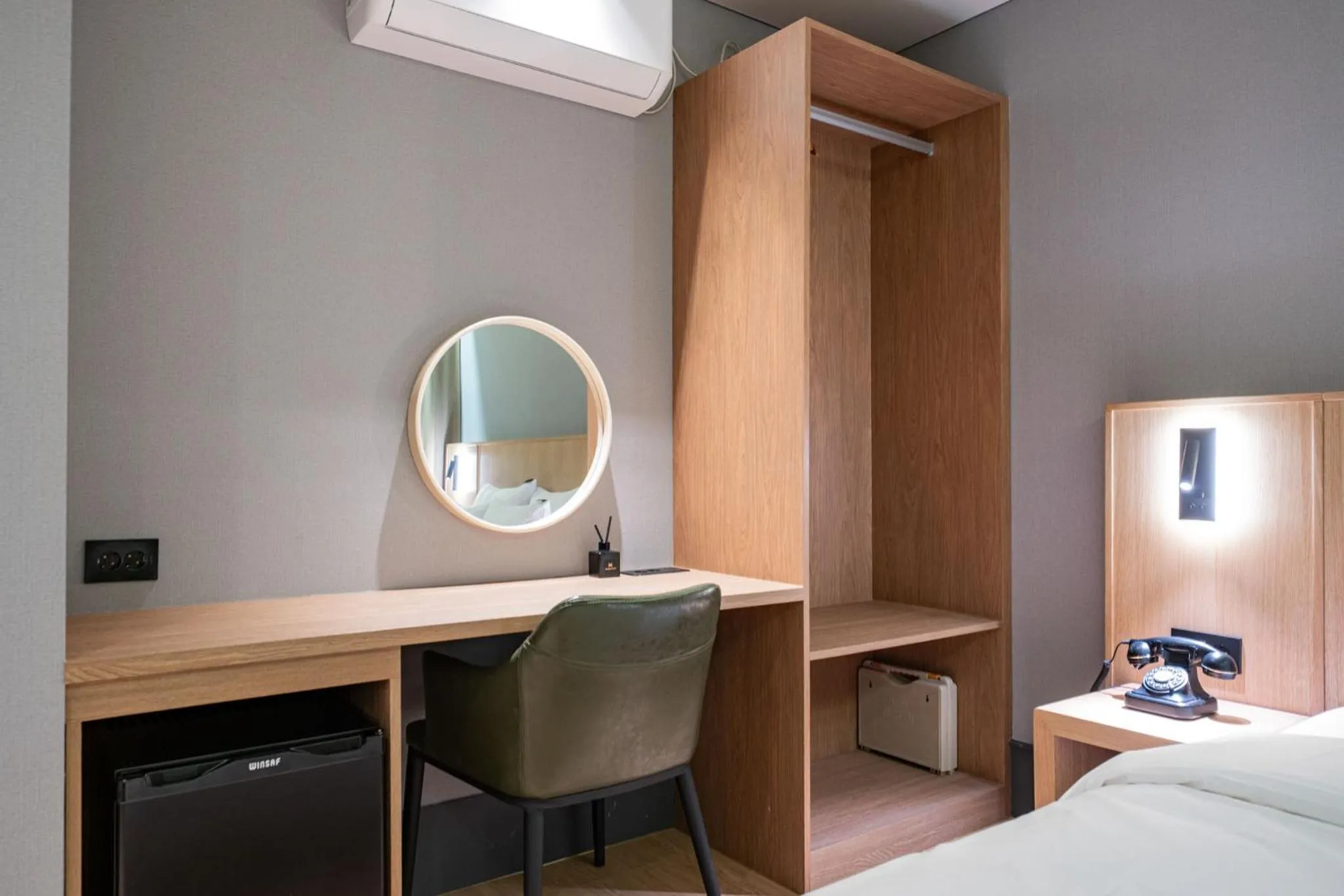 Decorative detail, Bed in Healasis