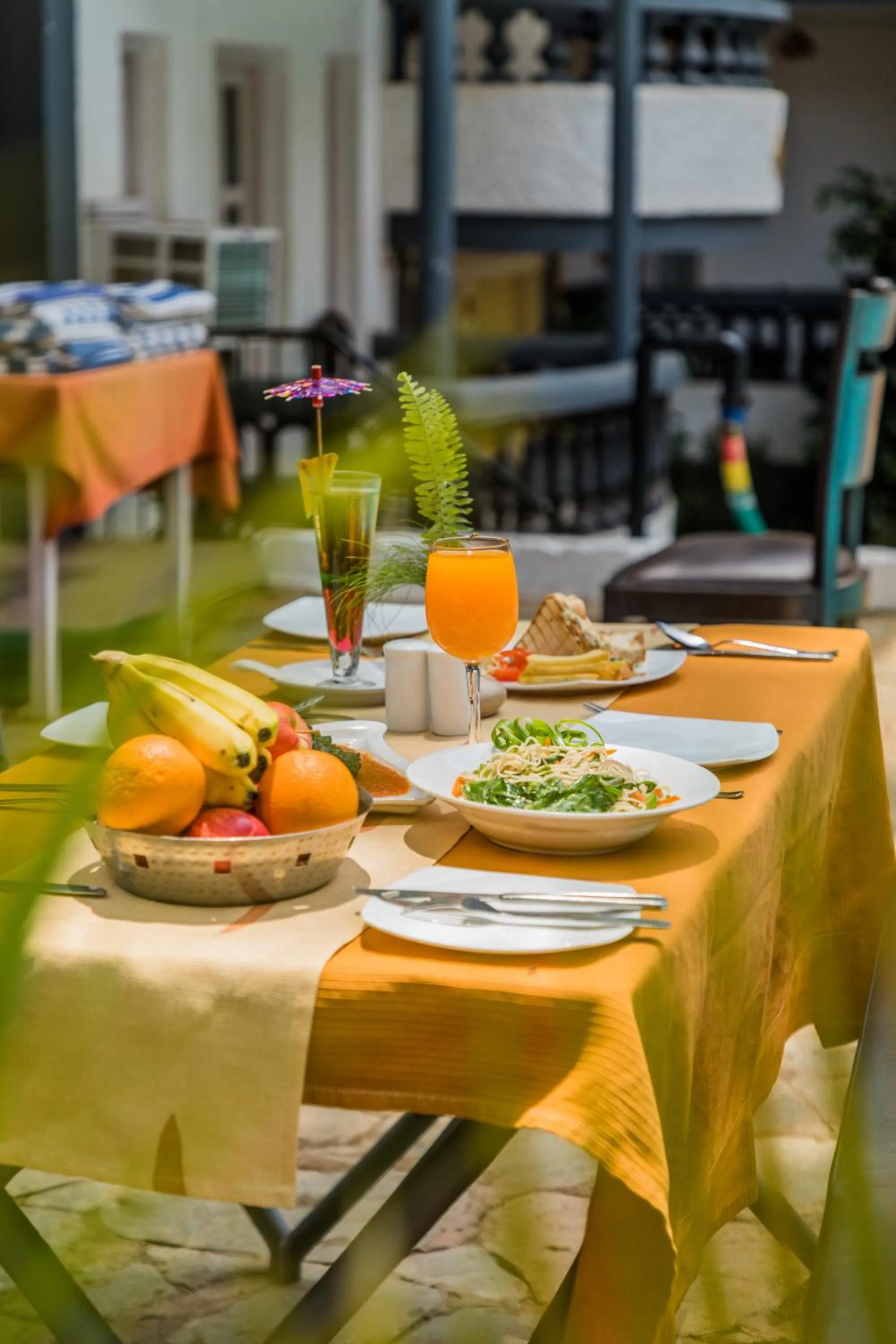 Restaurant/places to eat in Santiago Beach Resort