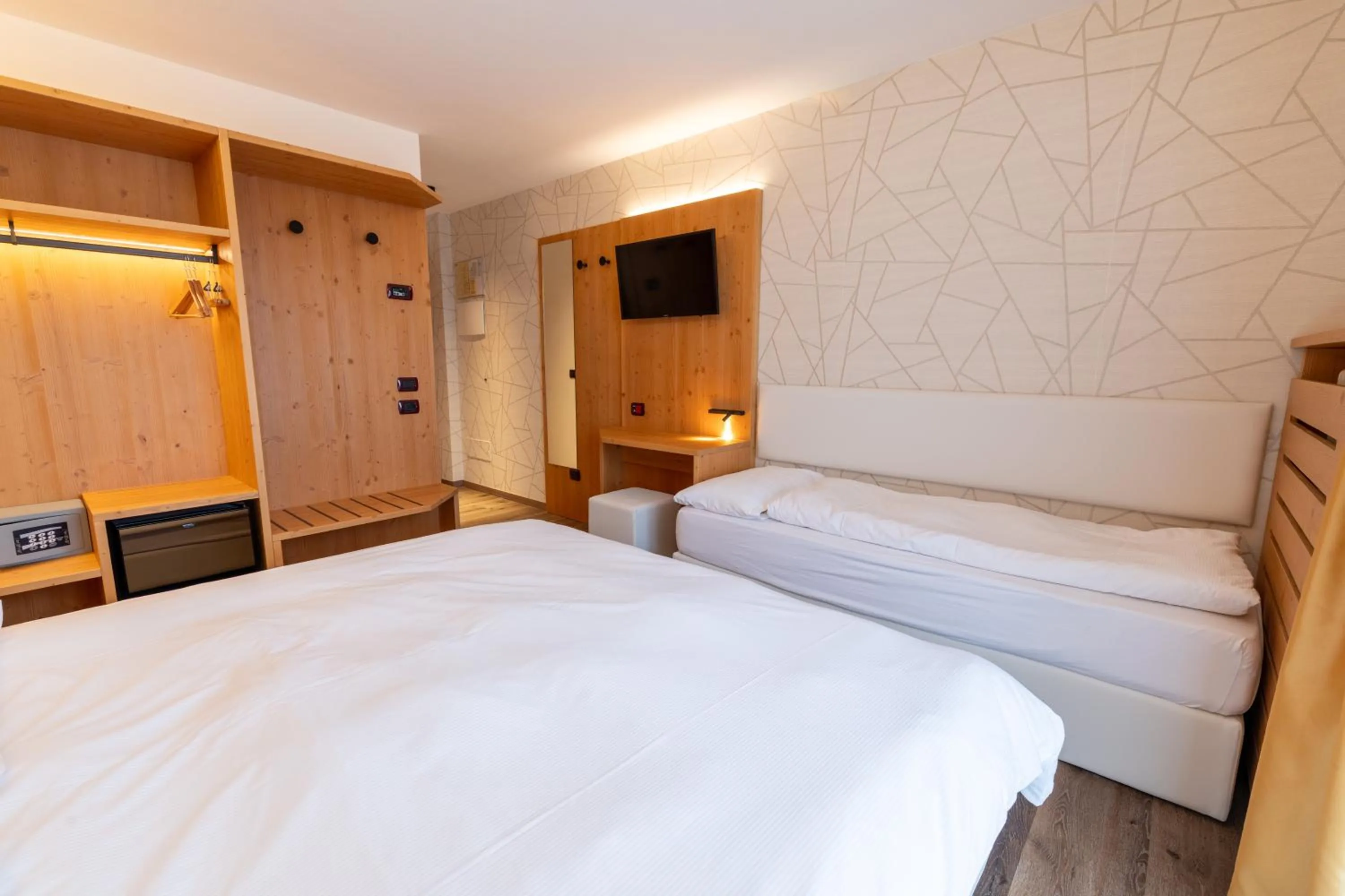 Bedroom, Bed in Chalet Caminetto