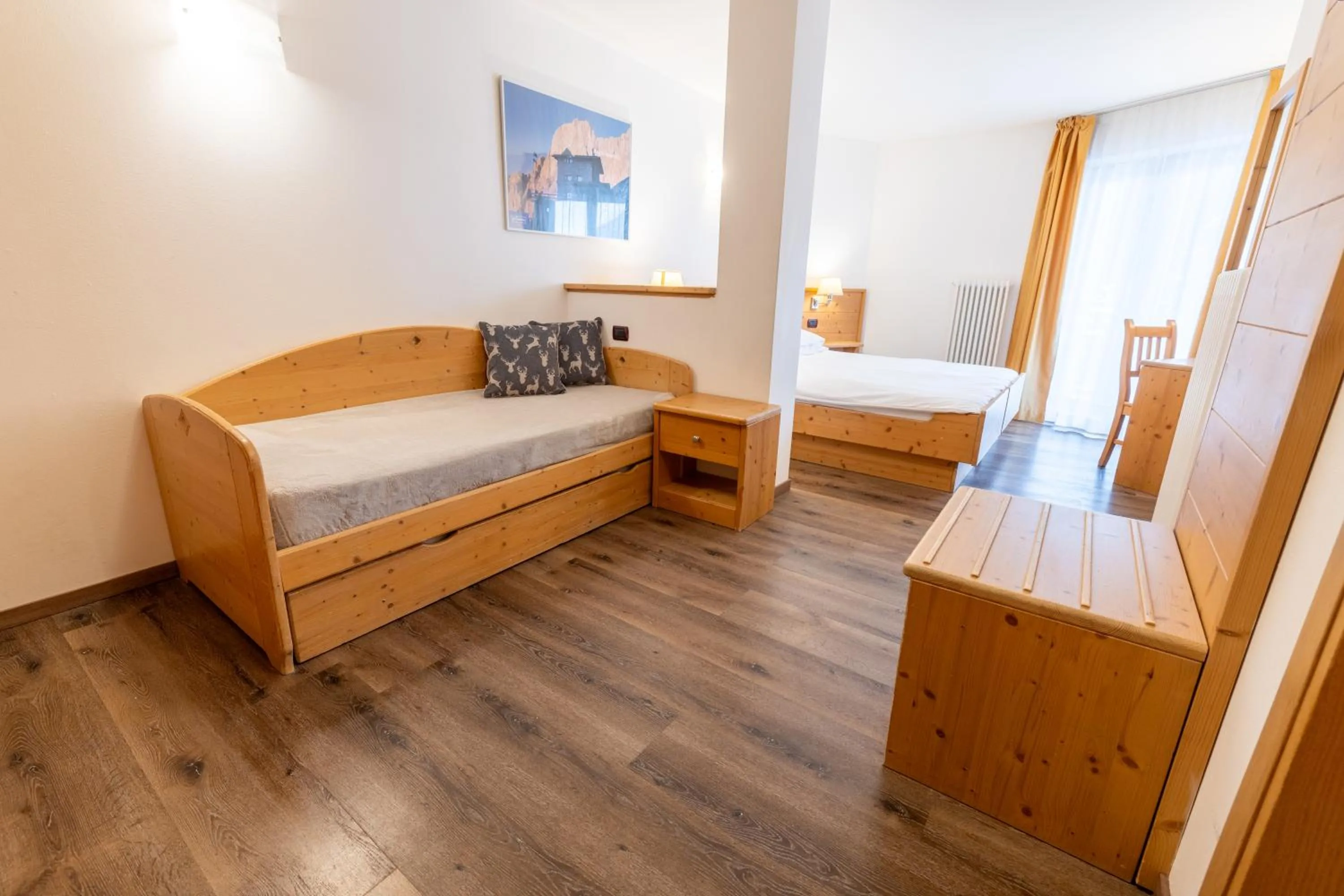 Bedroom, Bed in Chalet Caminetto