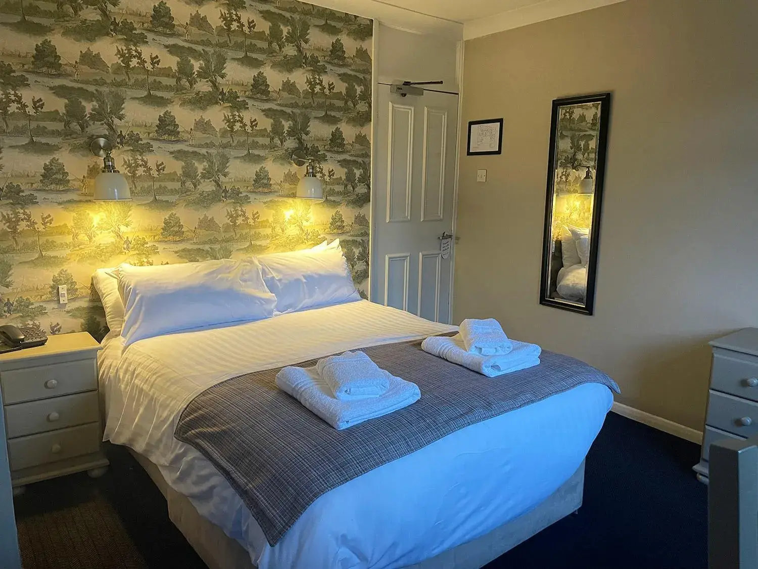 Bed in The Bridge Inn Bed in The Bridge Inn