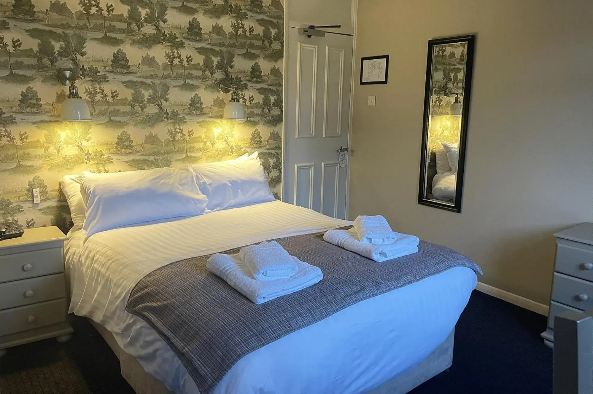 Bed in The Bridge Inn Bed in The Bridge Inn