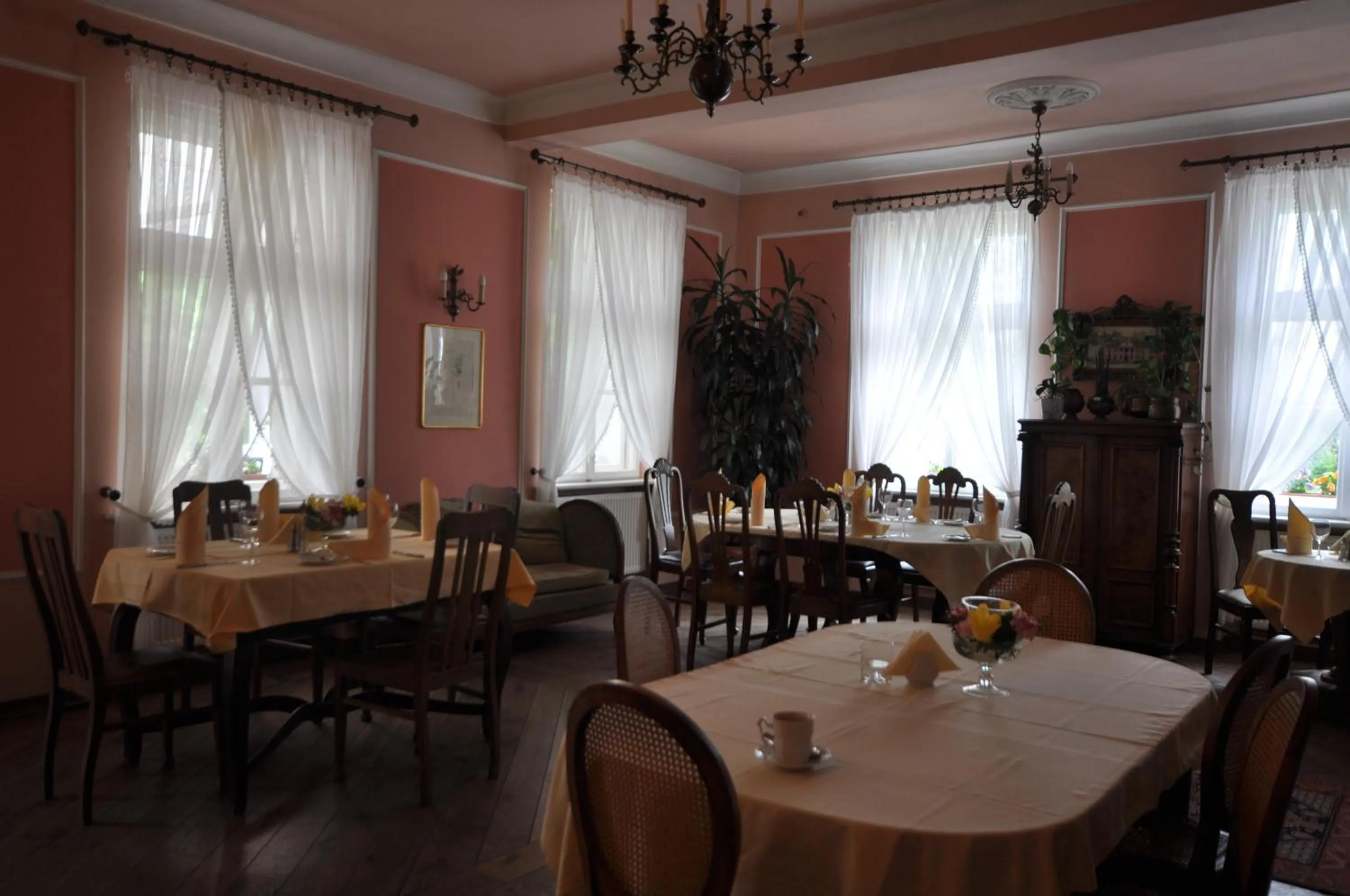 Restaurant/places to eat in Restauracja - Hotel Pałacowa