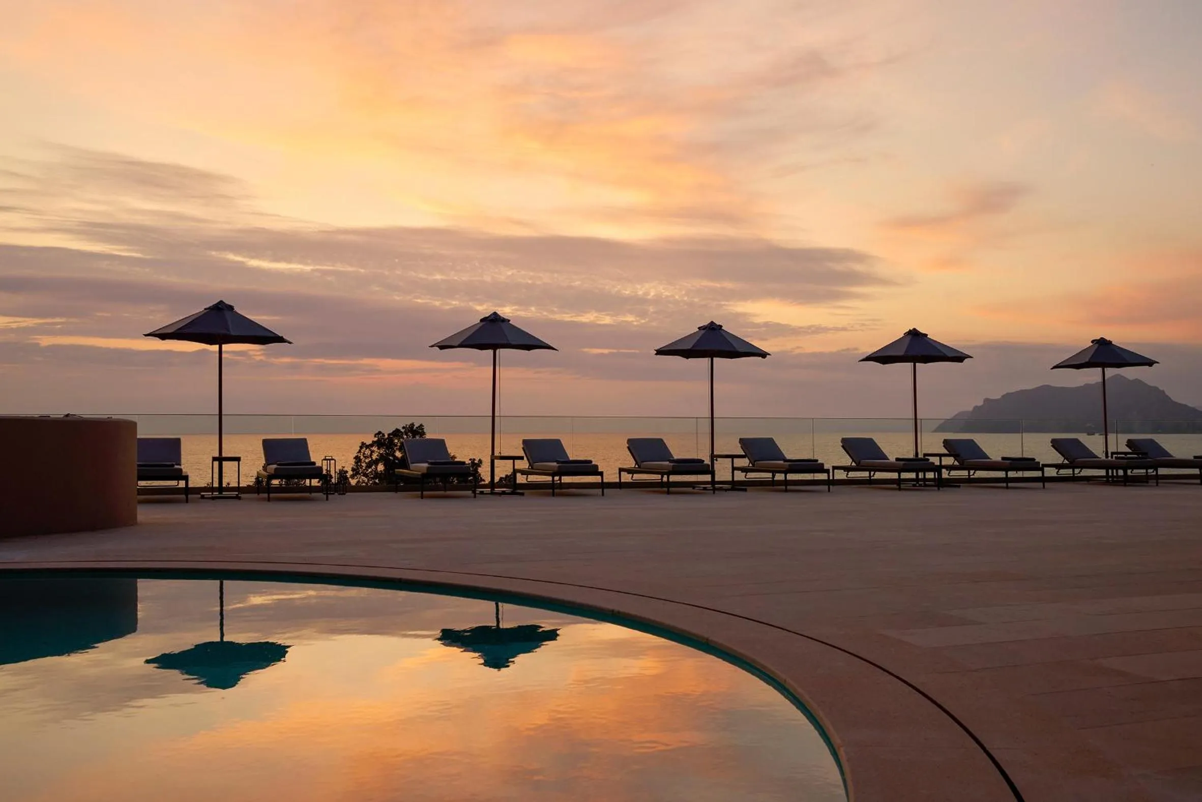 Swimming pool in Alkyna Lifestyle Beach Resort - Adults Only