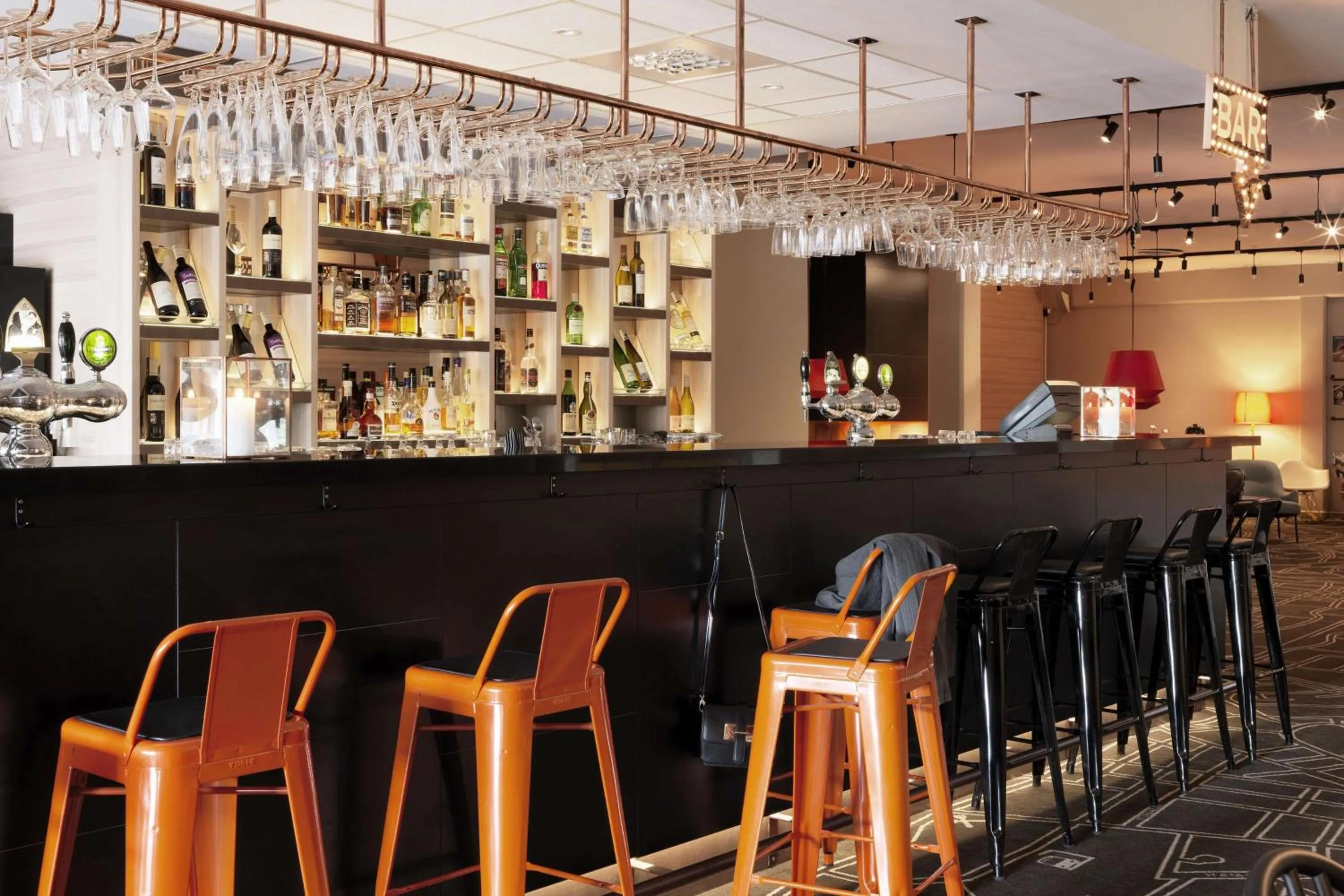 Lounge or bar in Scandic Örebro Väst