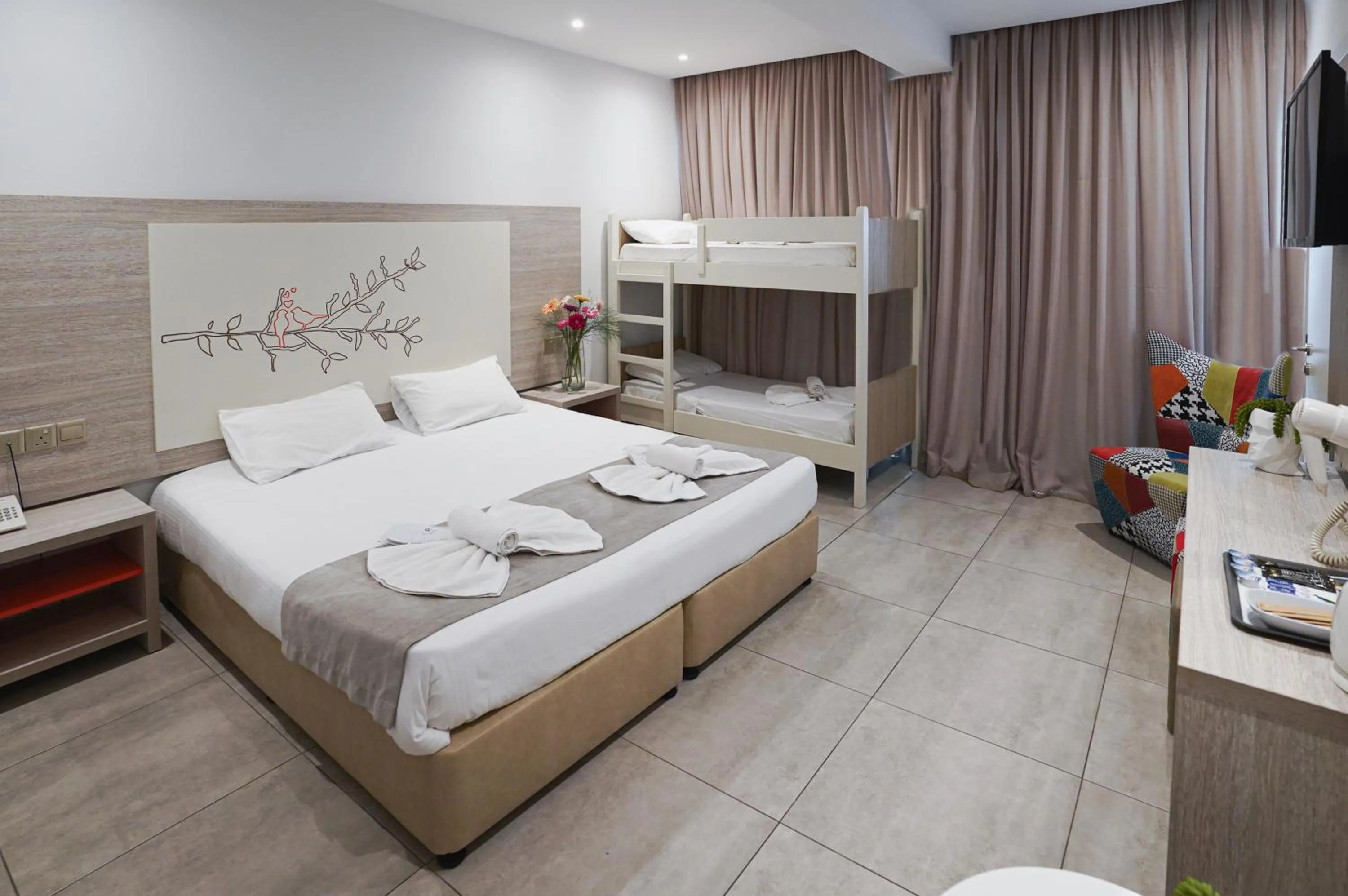 Bed in Nicholas Color Hotel