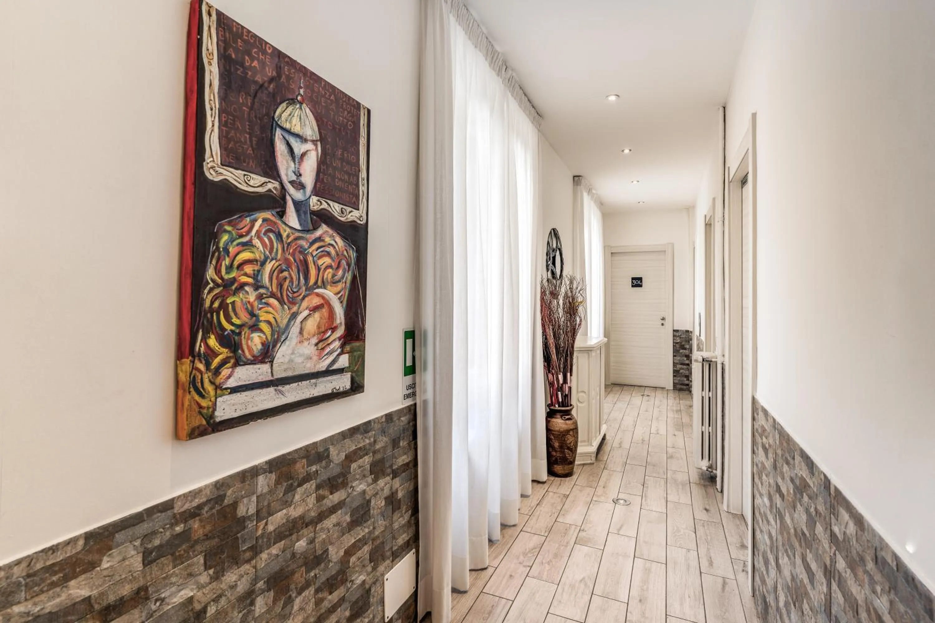 Decorative detail in Marta Inn