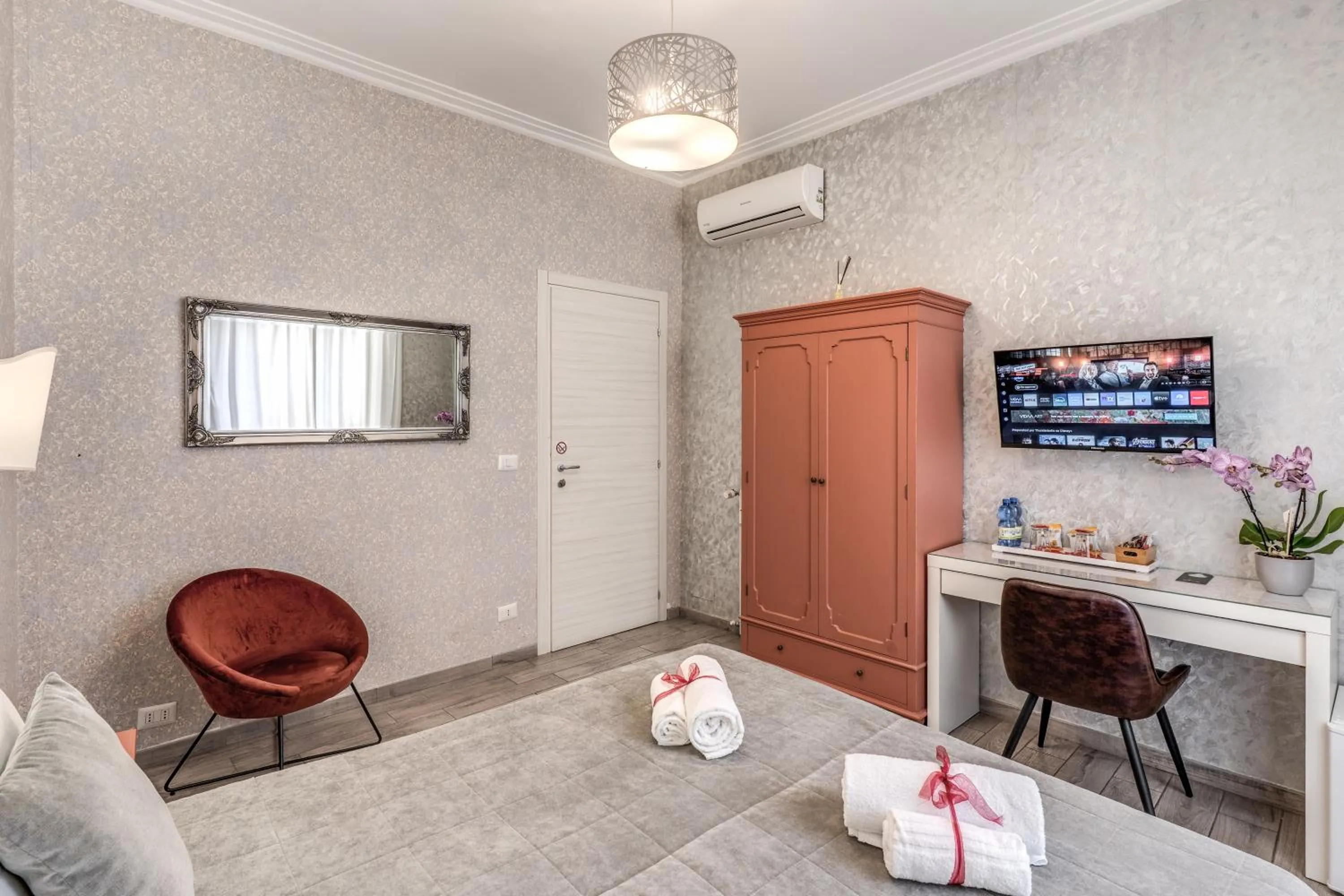 Bedroom in Marta Inn