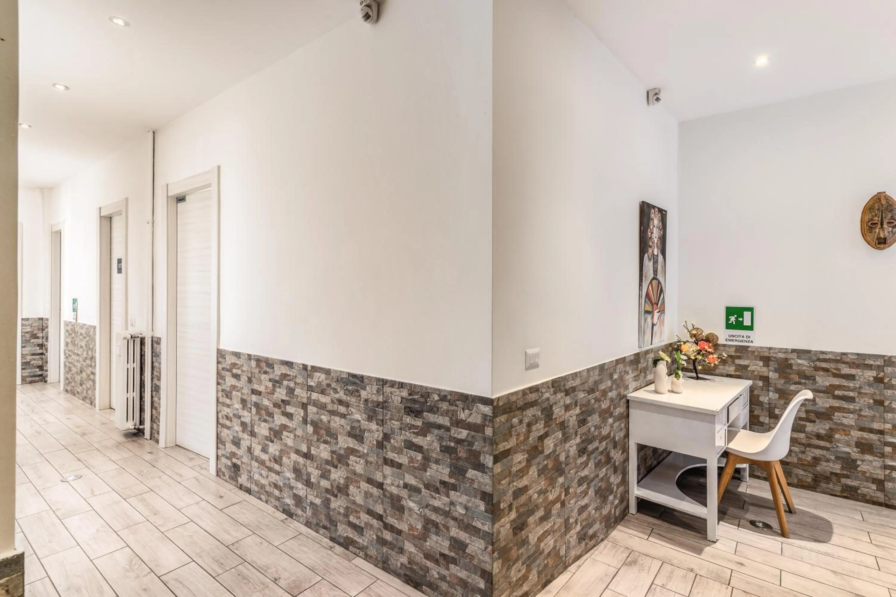 Decorative detail in Marta Inn