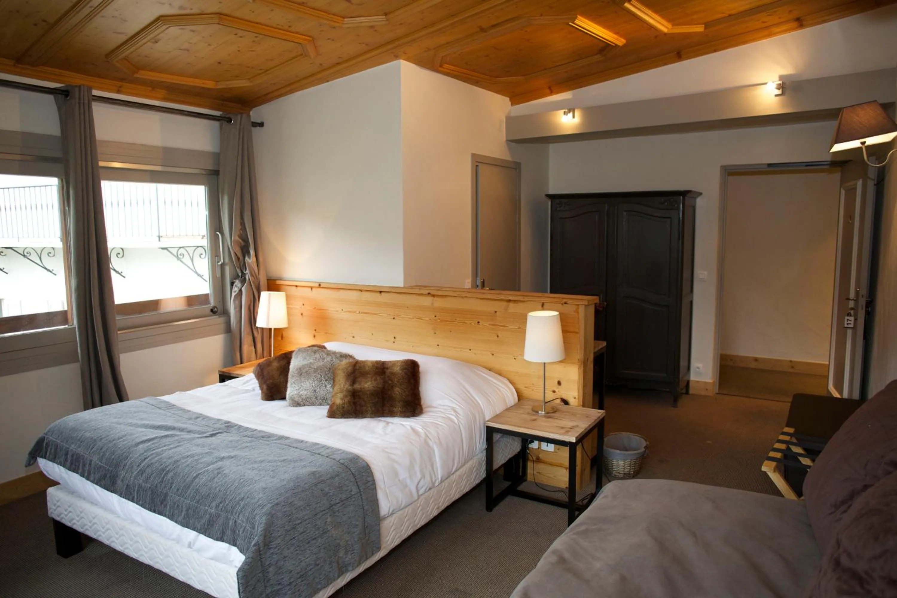 Bedroom, Bed in Hôtel Val d'Este