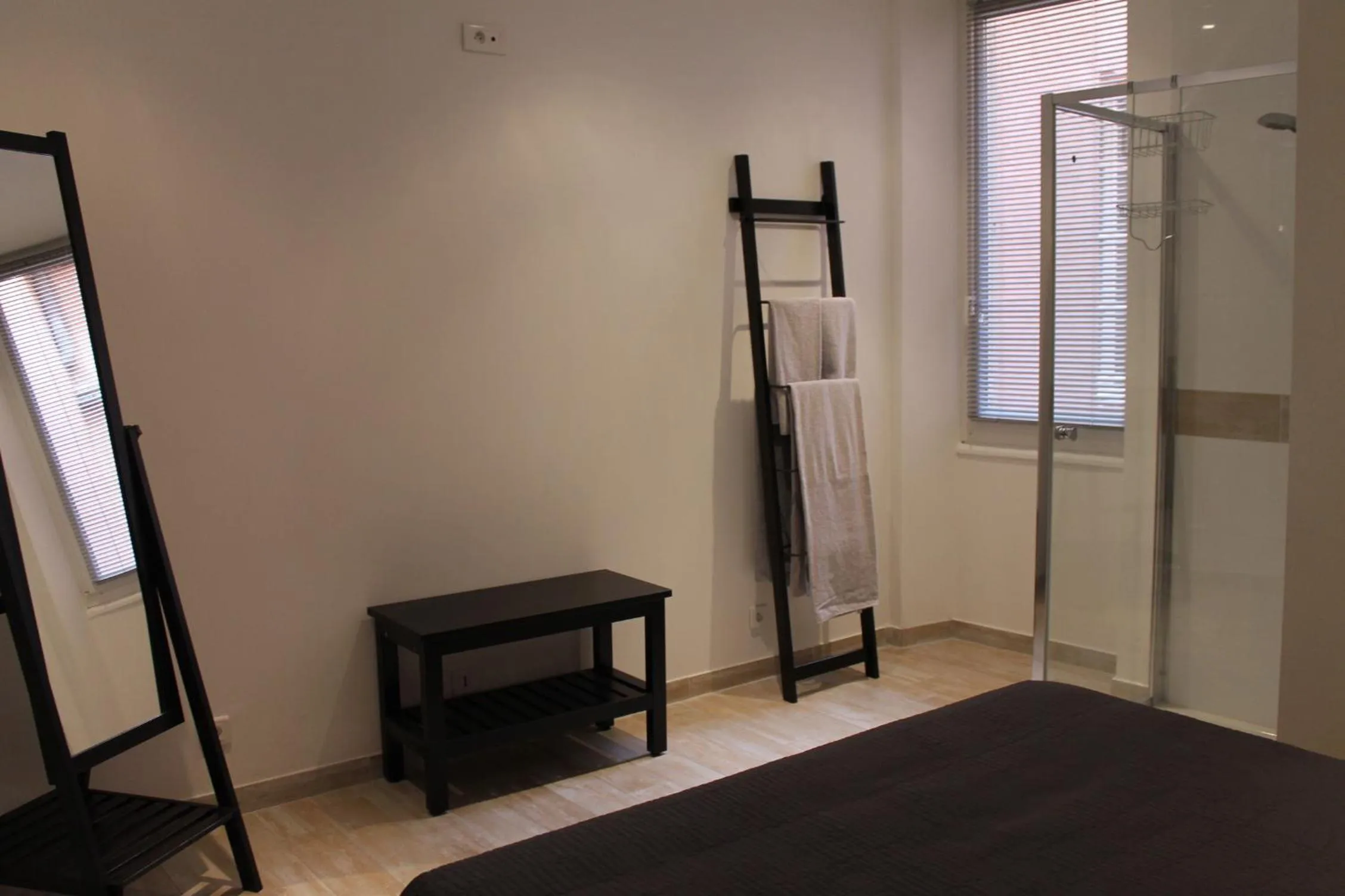 Bedroom, Bed in Les Appartements du Port