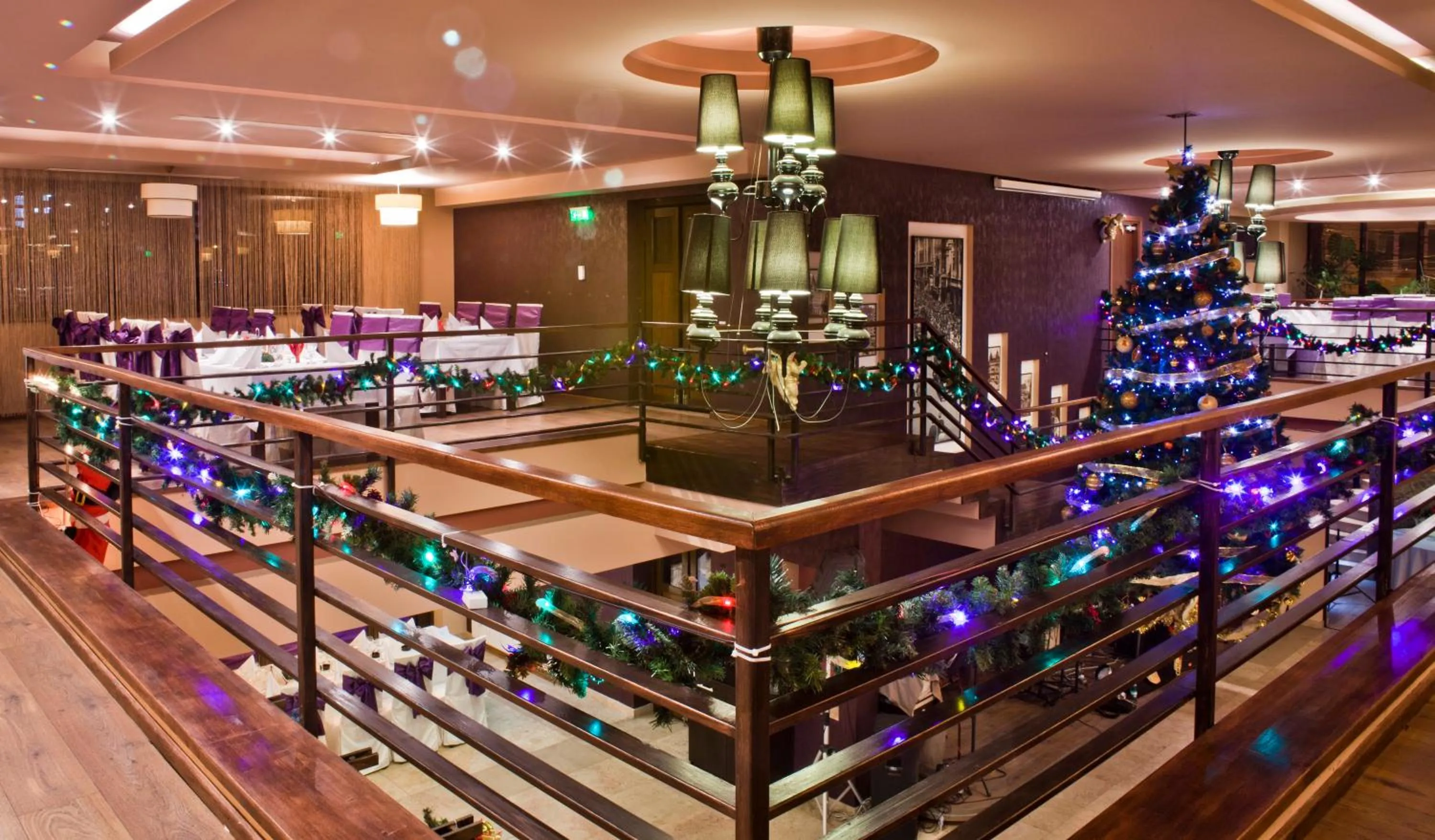 Restaurant/places to eat in Hotel Yesterday