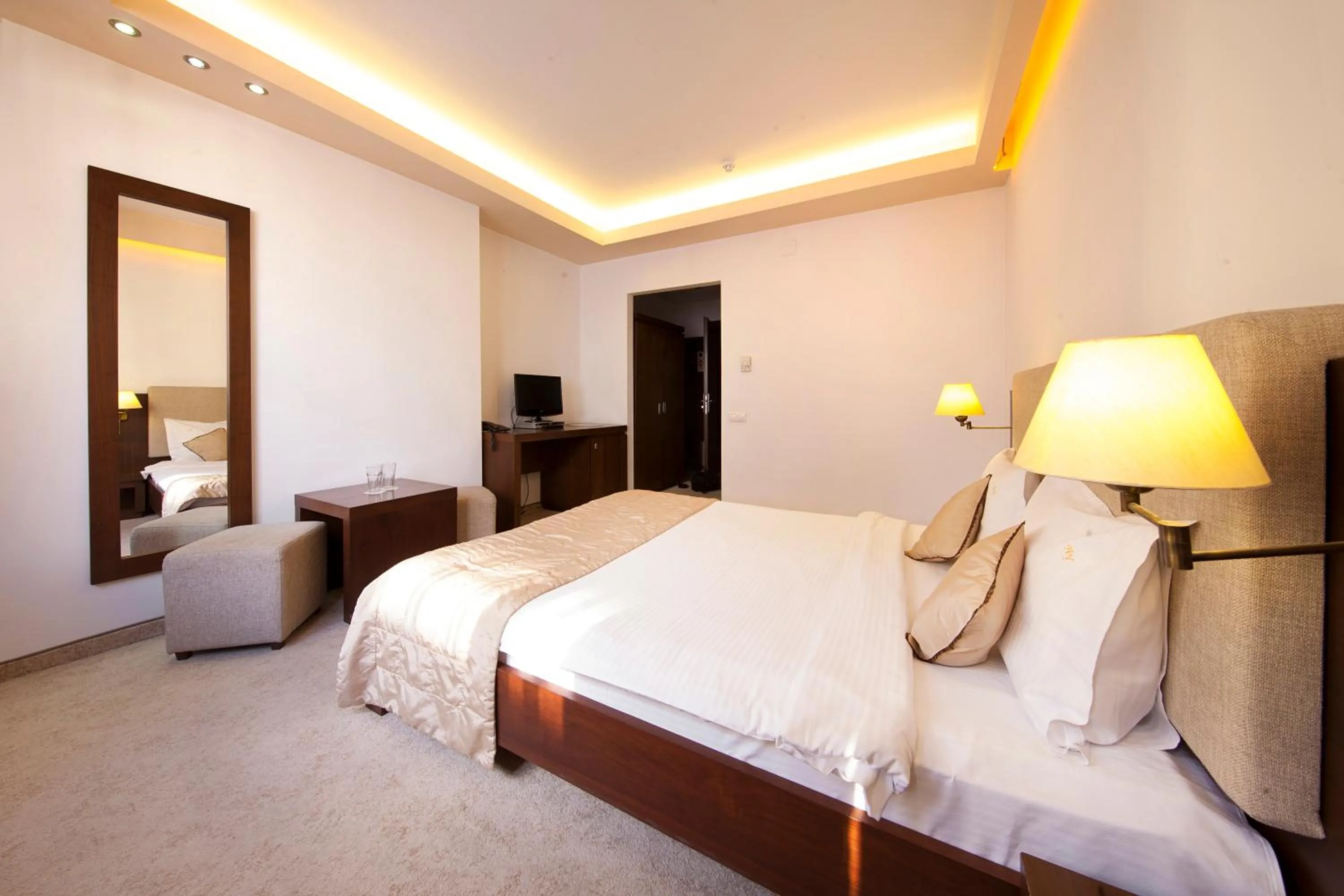 Photo of the whole room in Hotel Yesterday