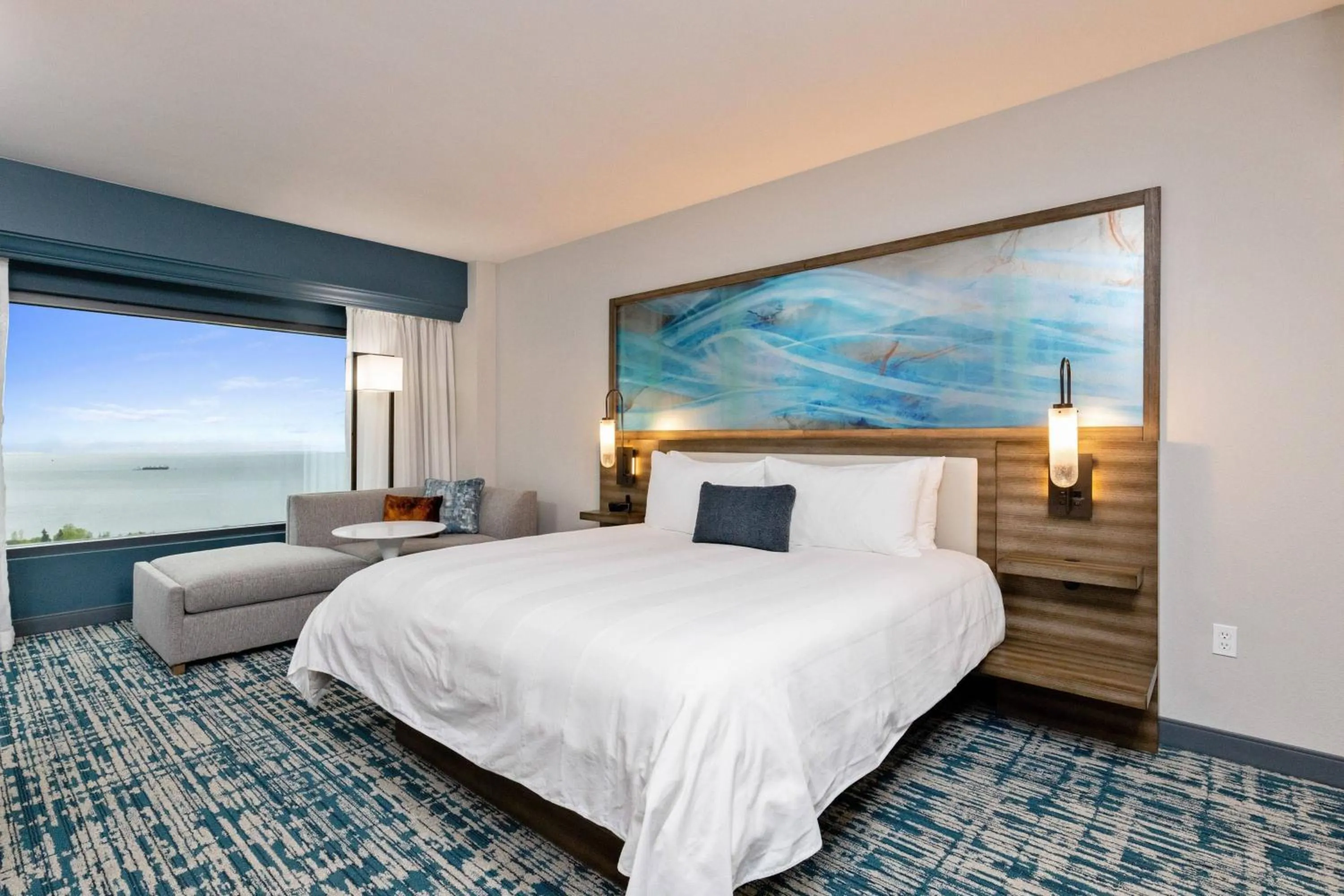 Bedroom, Bed in Marriott Anchorage Downtown