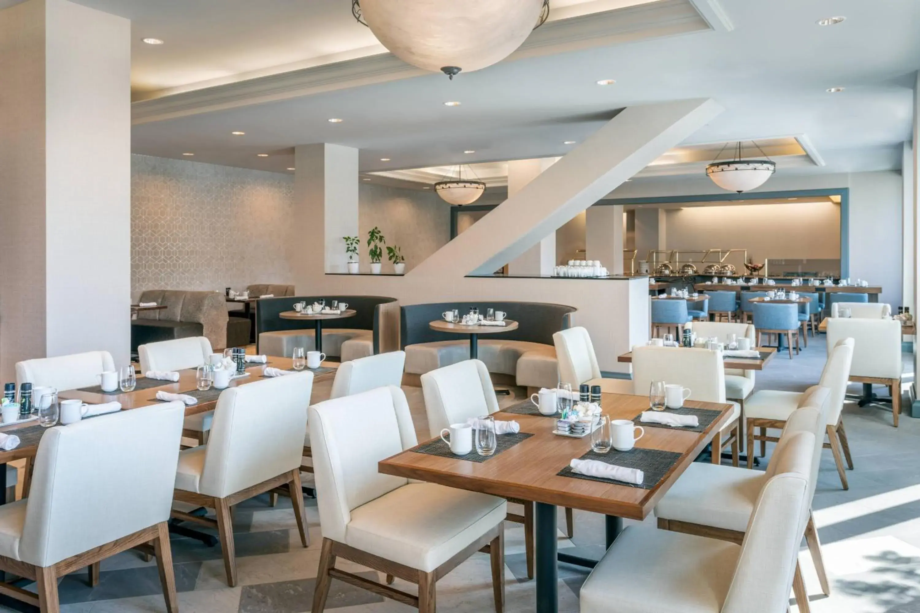 Restaurant/places to eat in Marriott Anchorage Downtown Restaurant/places to eat in Marriott Anchorage Downtown