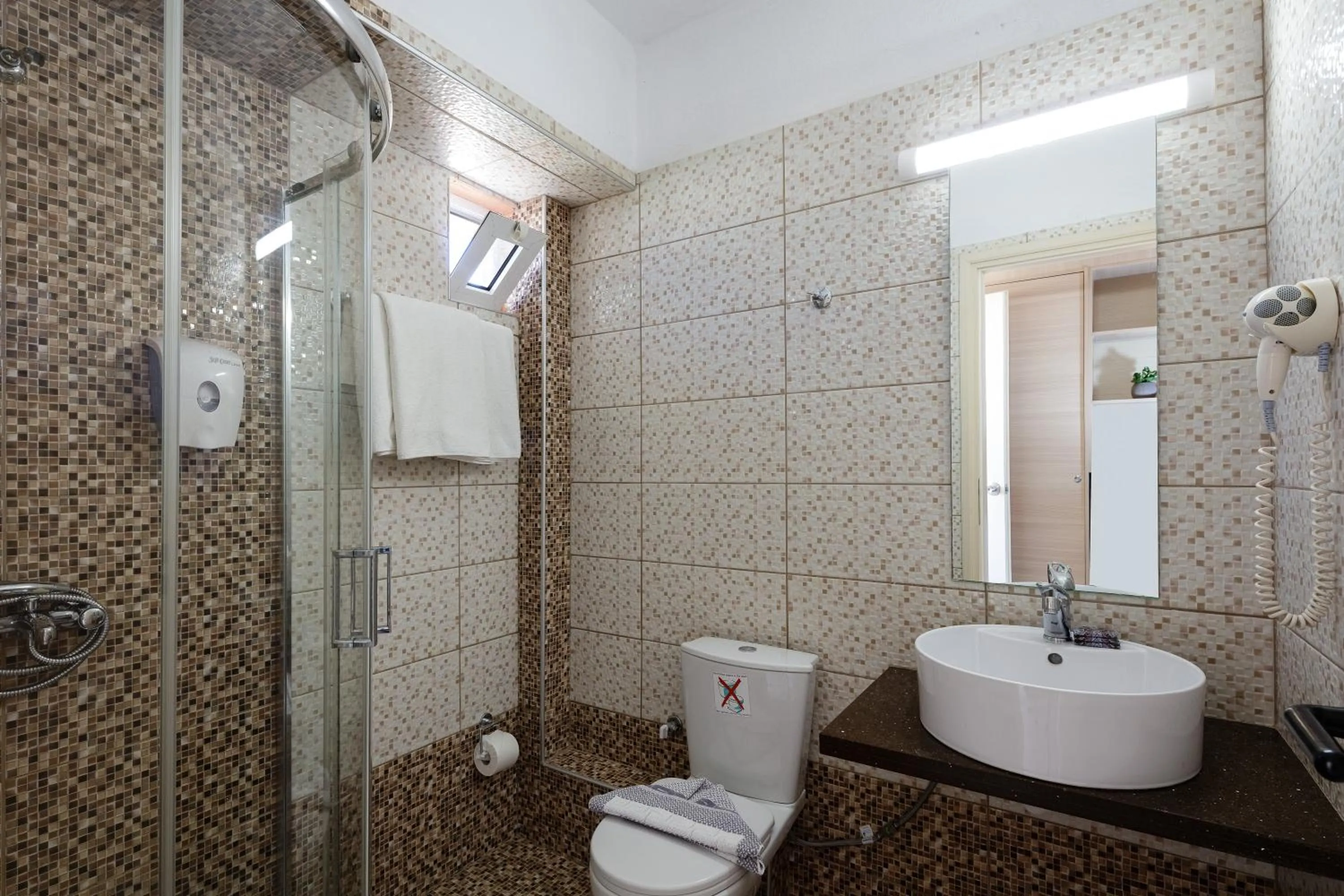 Bathroom in Rethymno Village
