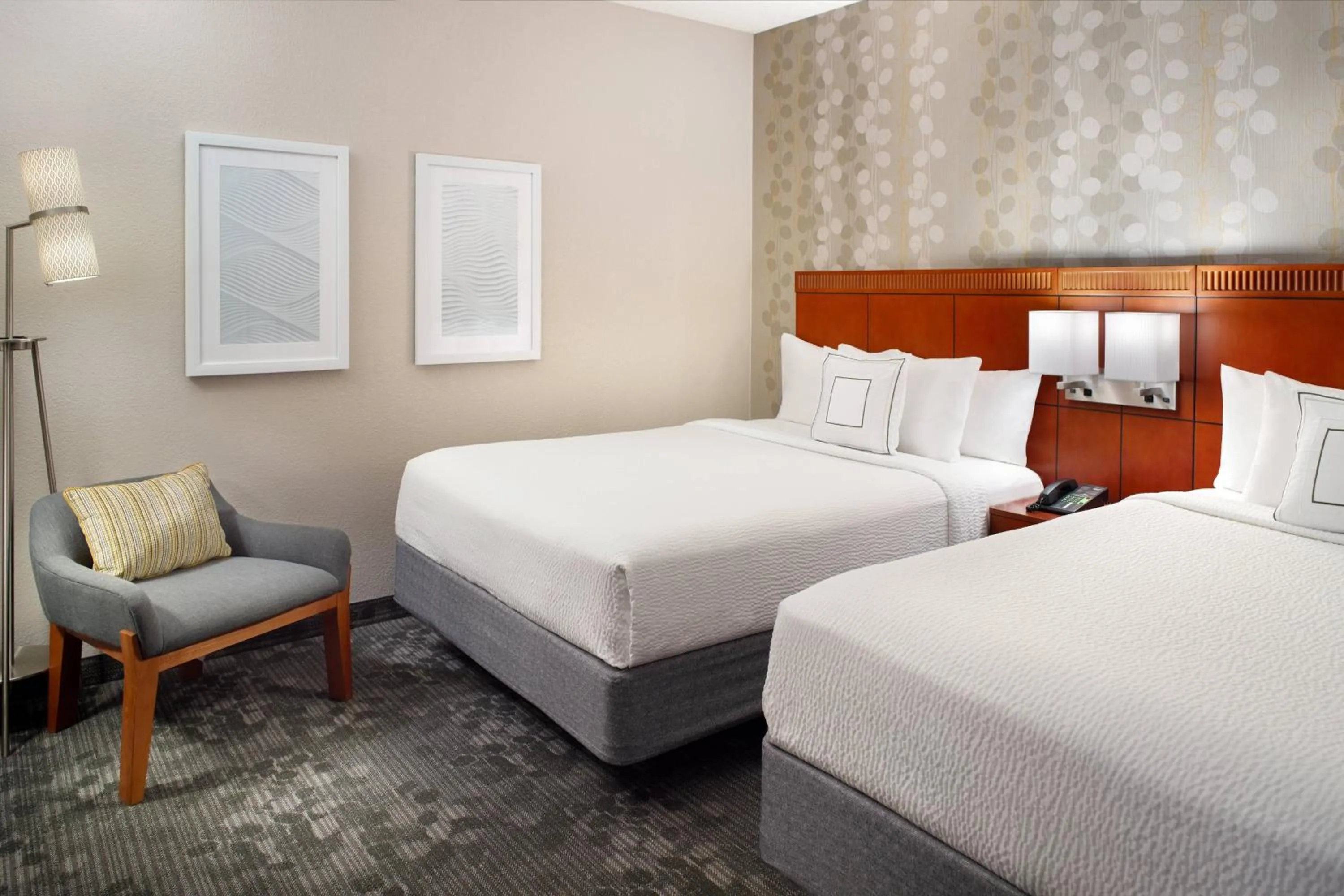 Photo of the whole room, Bed in Courtyard by Marriott Atlanta Airport South/Sullivan Road