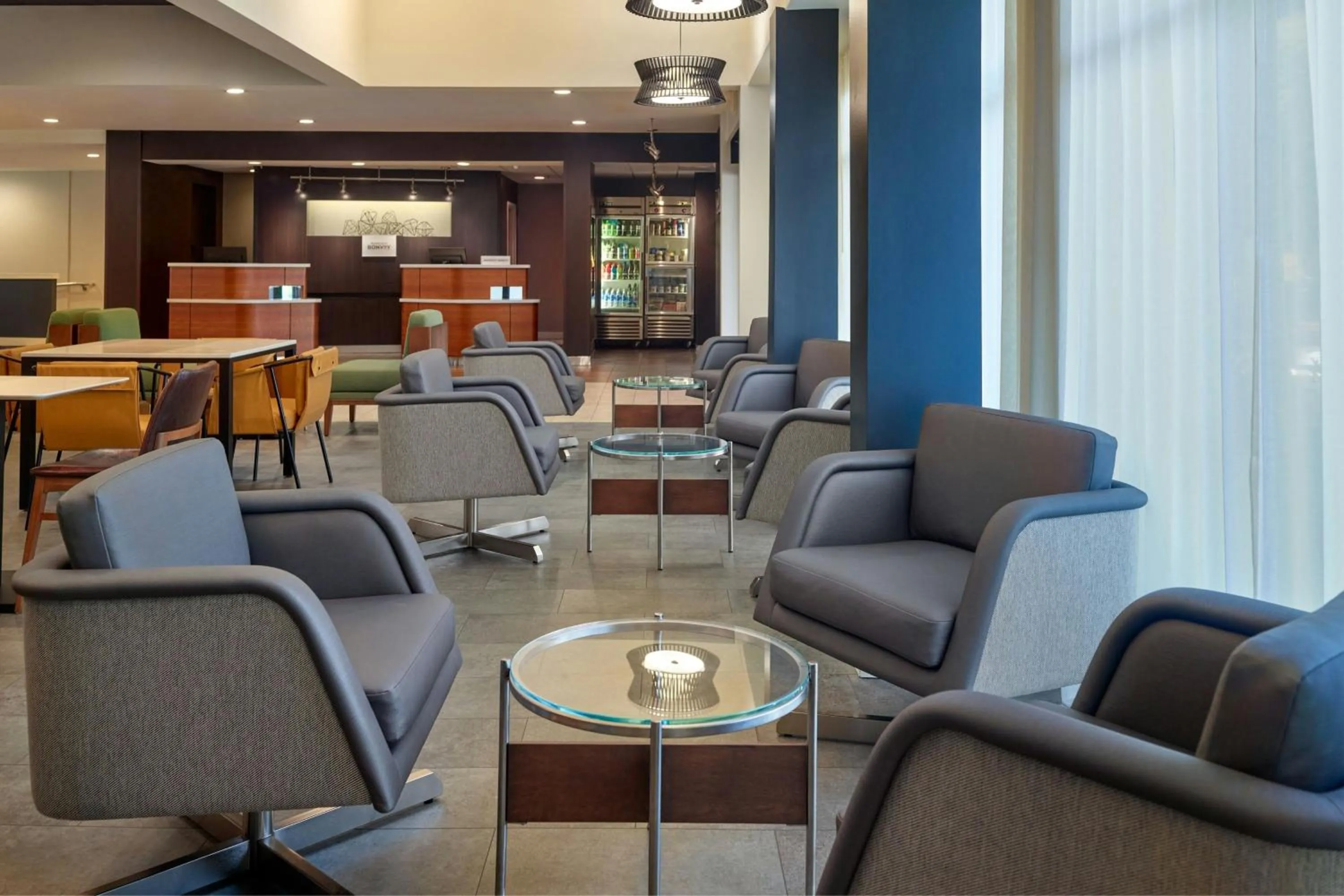 Lobby or reception in Courtyard by Marriott Atlanta Airport South/Sullivan Road