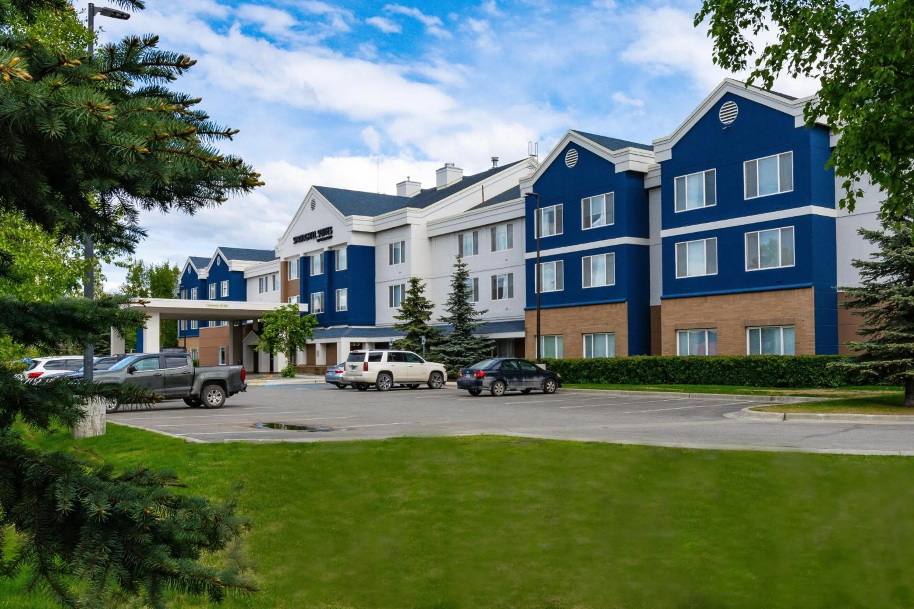 Property building in SpringHill Suites Anchorage Midtown