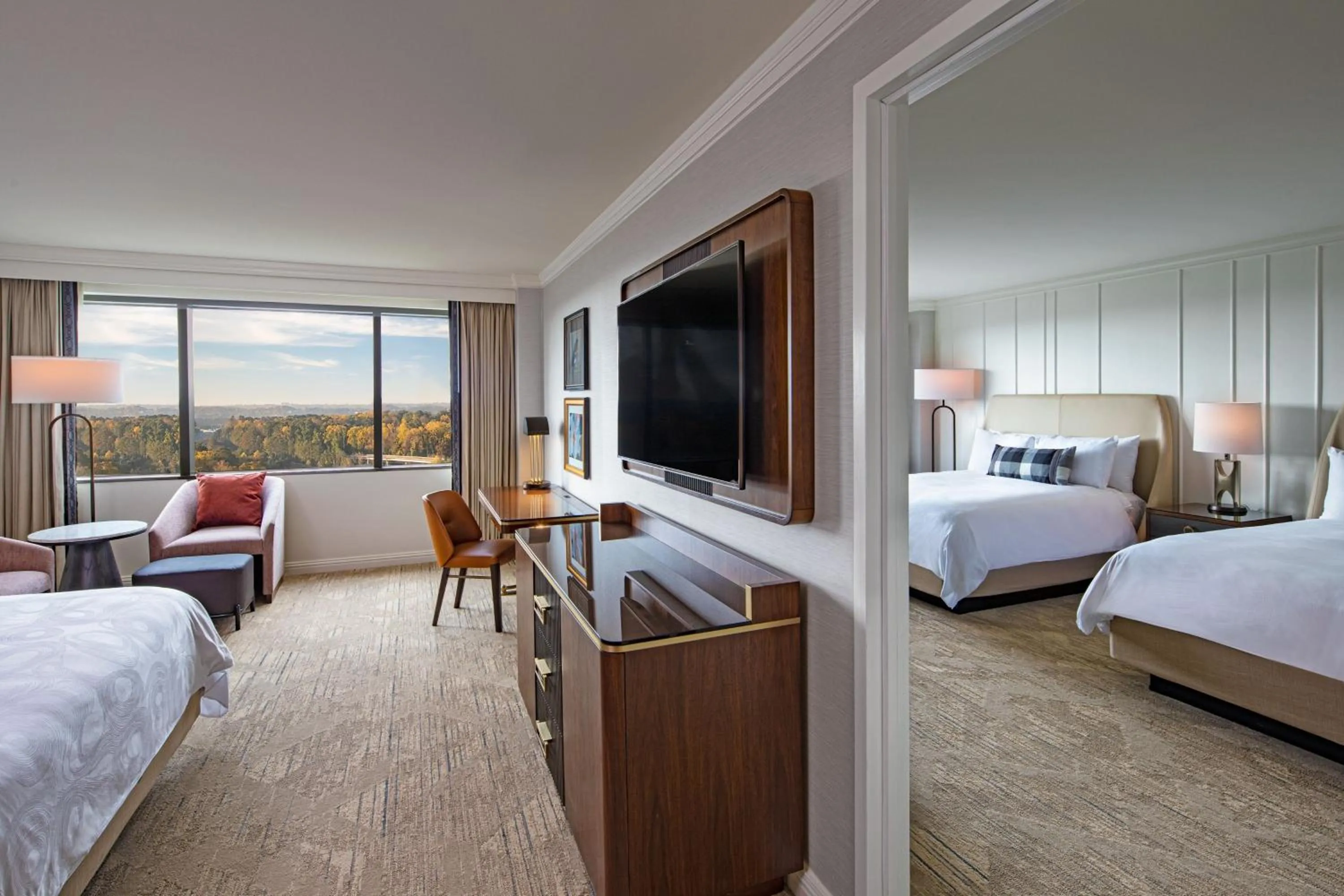 Photo of the whole room, Bed in JW Marriott Atlanta Buckhead