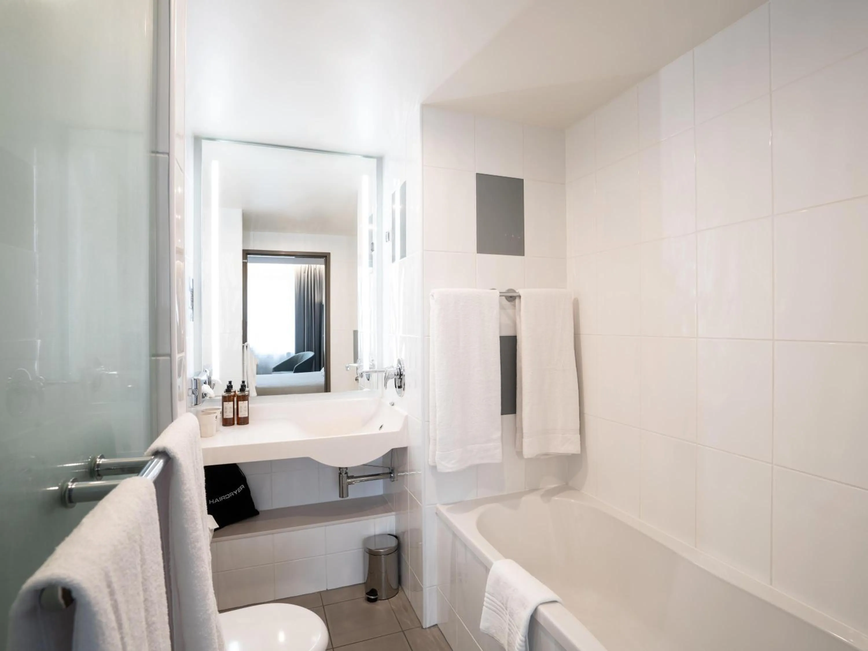 Bedroom in Novotel Vilnius Centre