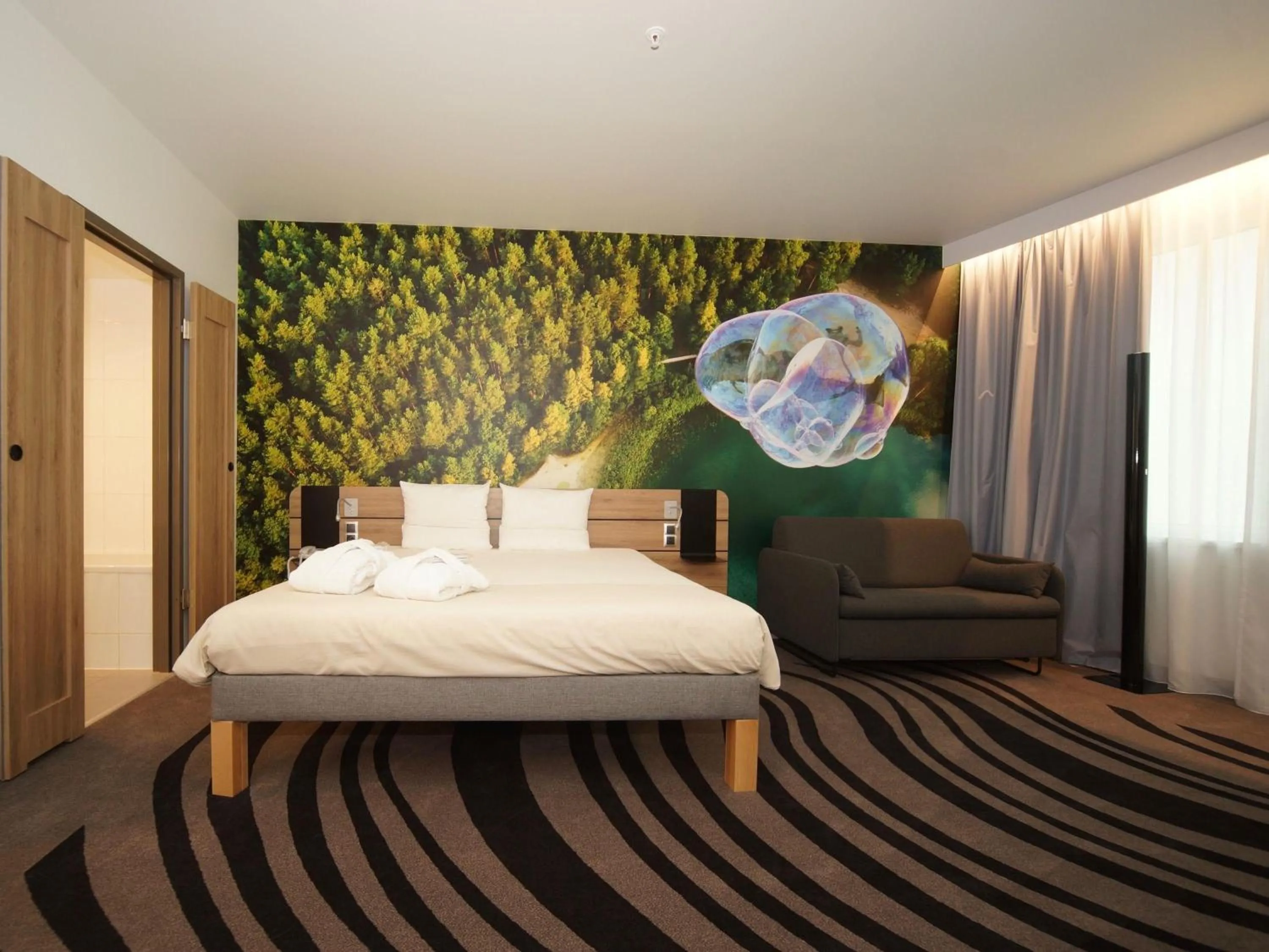 Bedroom, Bed in Novotel Vilnius Centre