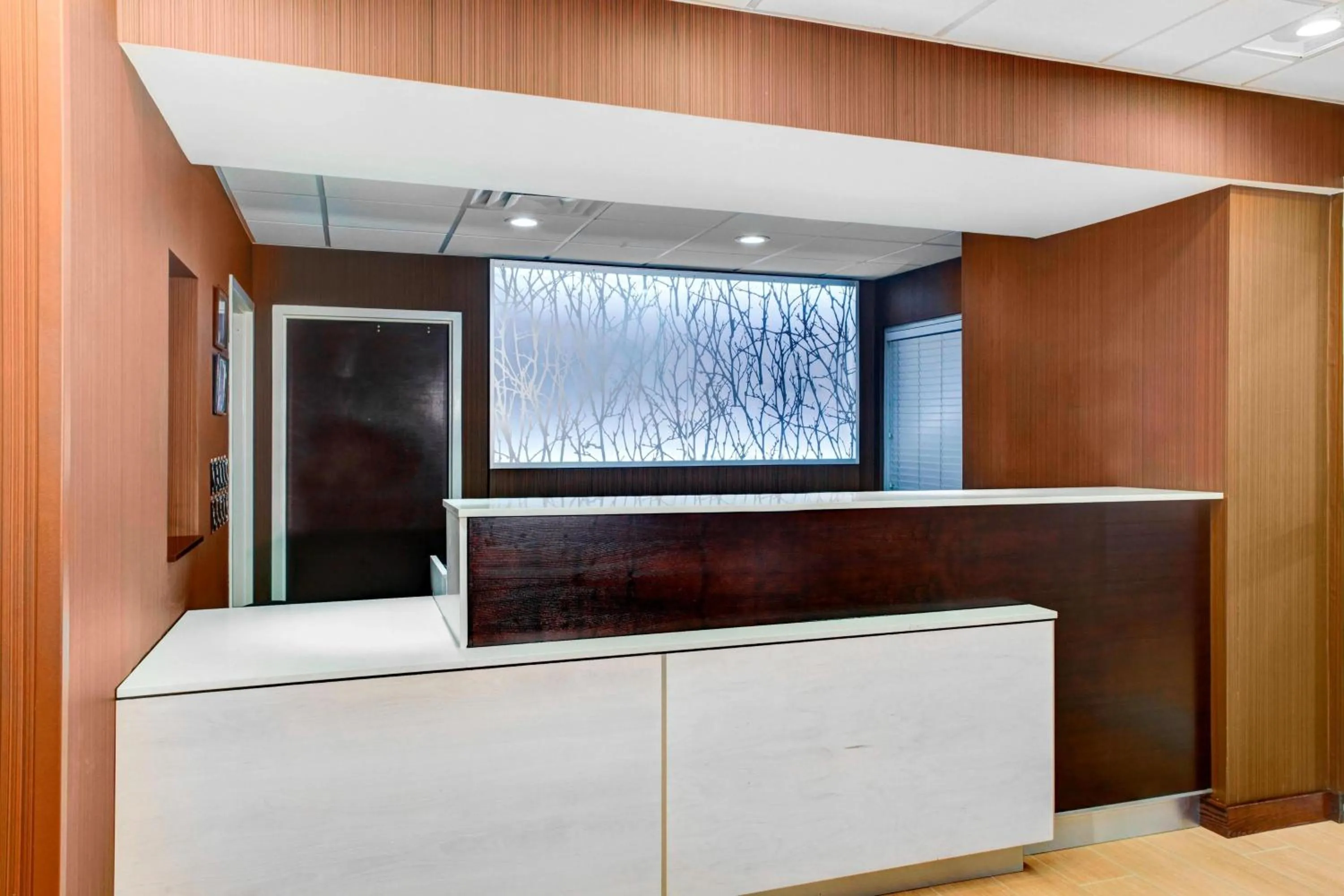 Lobby or reception in Fairfield Inn & Suites by Marriott Atlanta Alpharetta