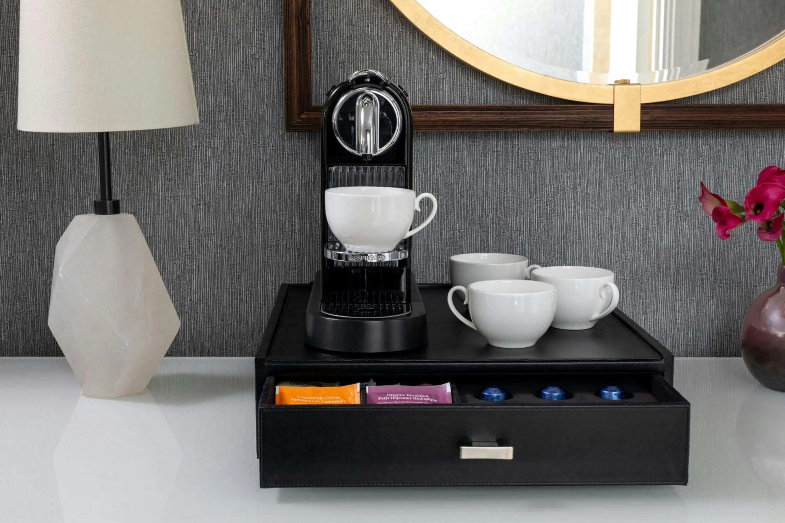 Lounge or bar in The Ritz-Carlton Atlanta