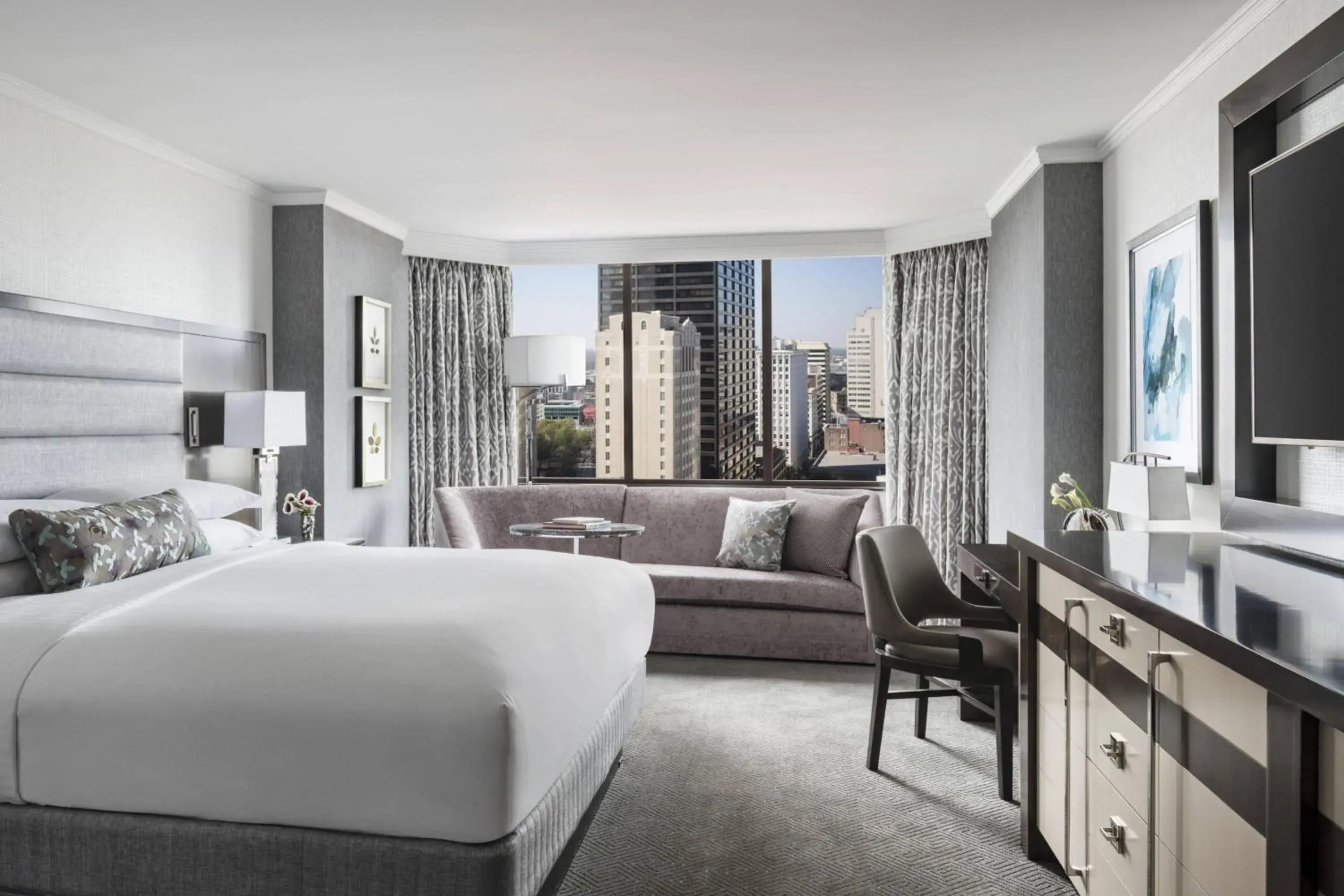 Guest Room, 1 King in The Ritz-Carlton Atlanta Guest Room, 1 King in The Ritz-Carlton Atlanta