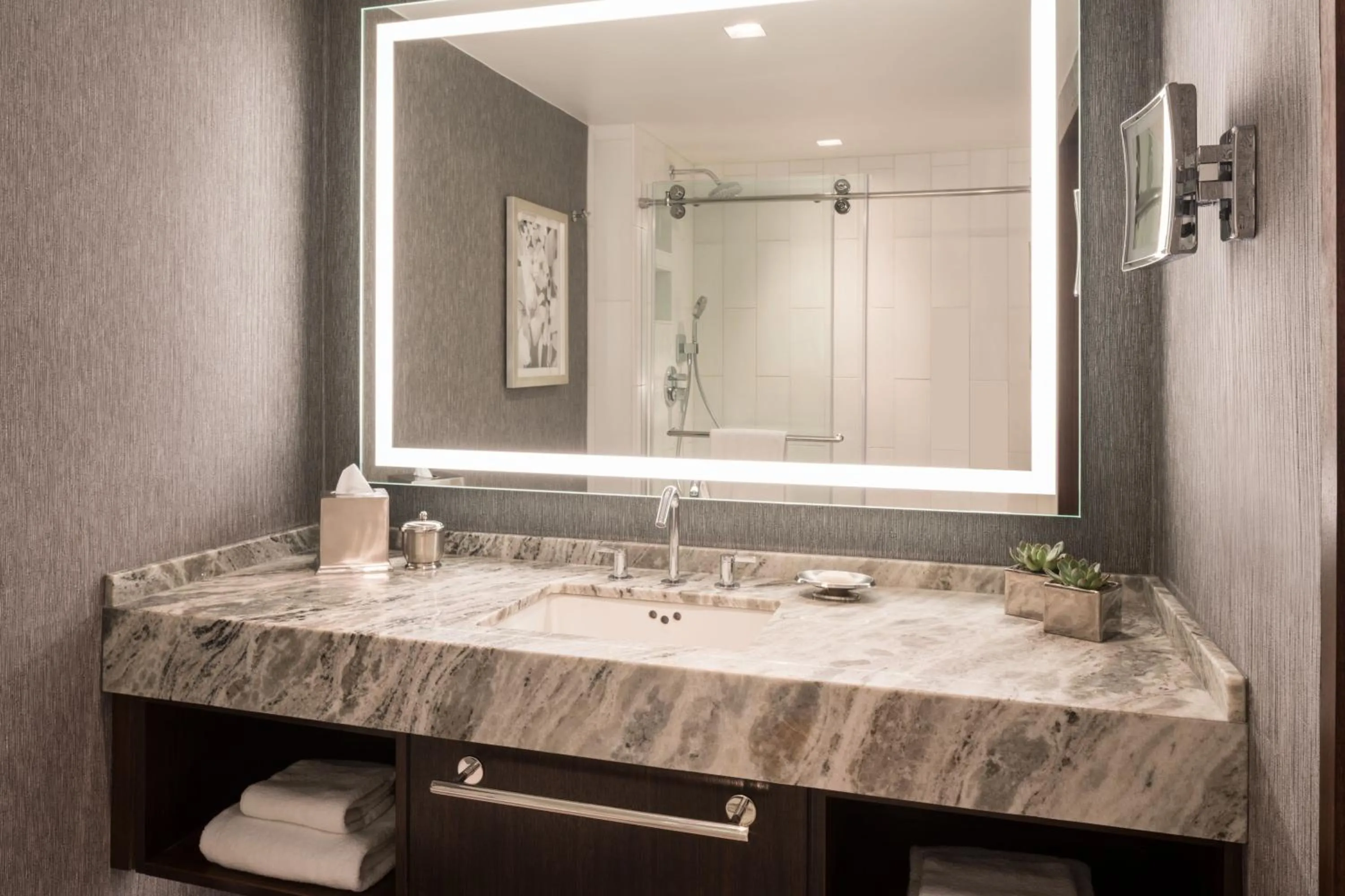 Photo of the whole room in The Ritz-Carlton Atlanta