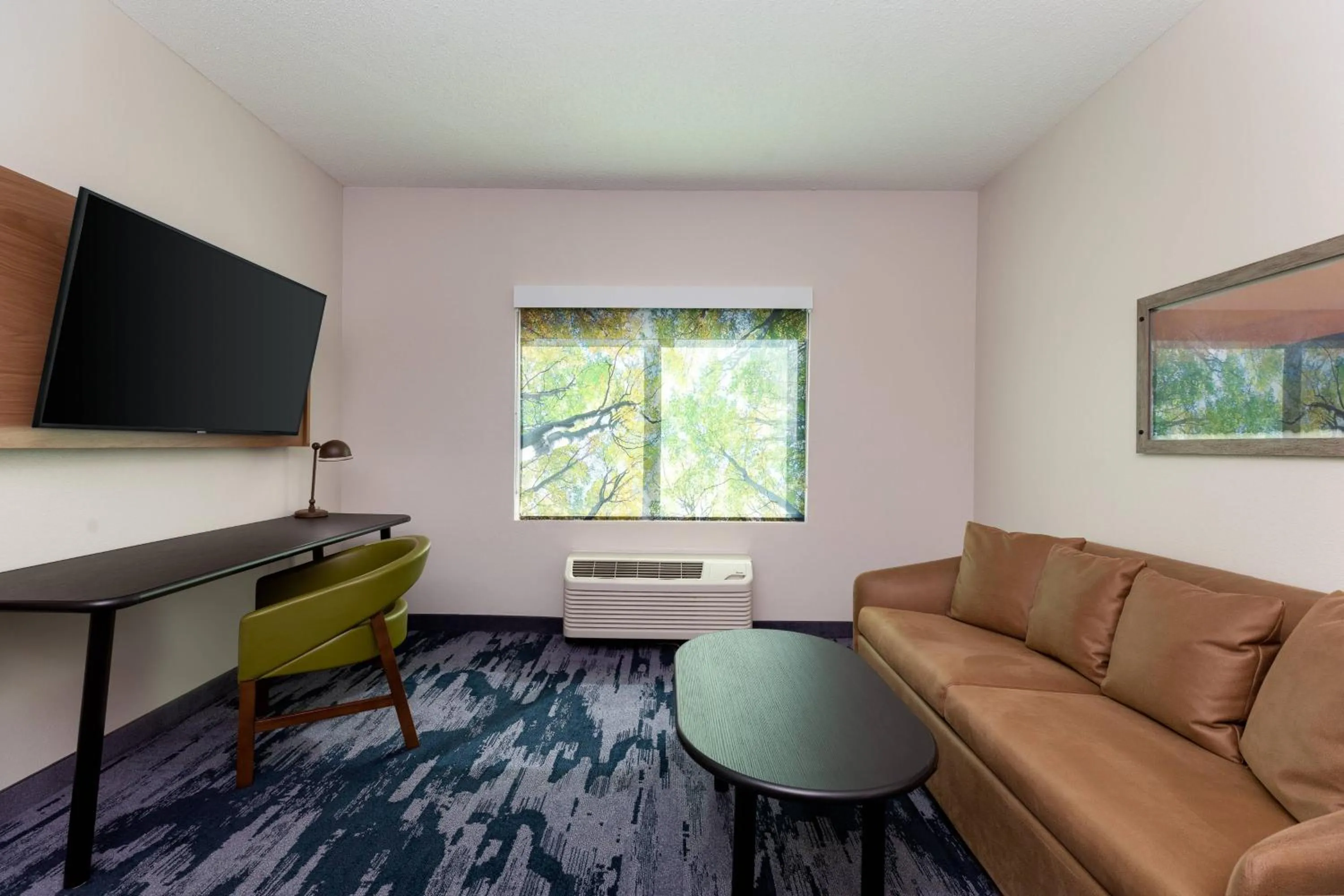 Living room in Fairfield Inn & Suites by Marriott Atlanta Stonecrest