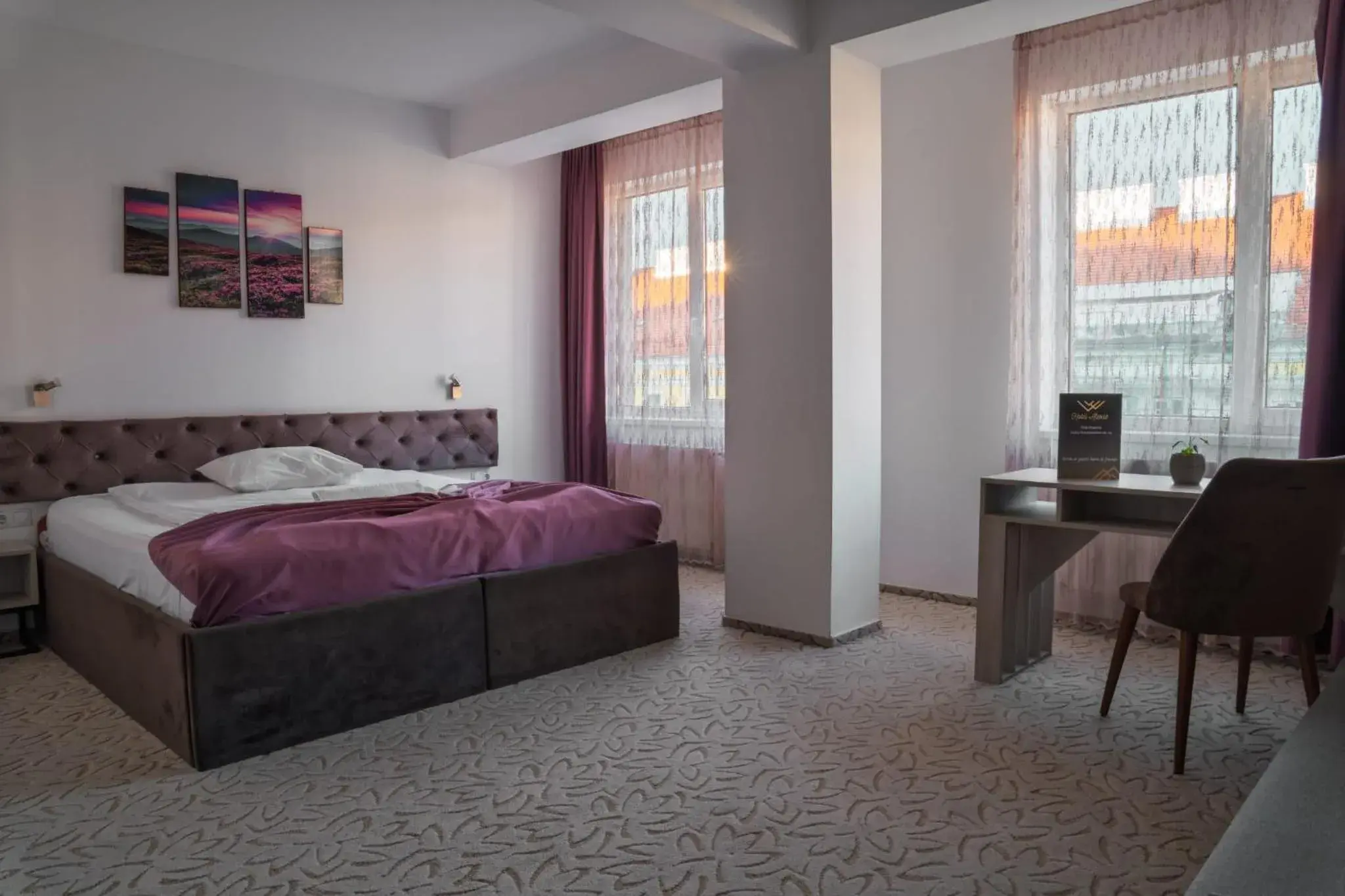 Photo of the whole room, Bed in Hotel Alexis Photo of the whole room, Bed in Hotel Alexis