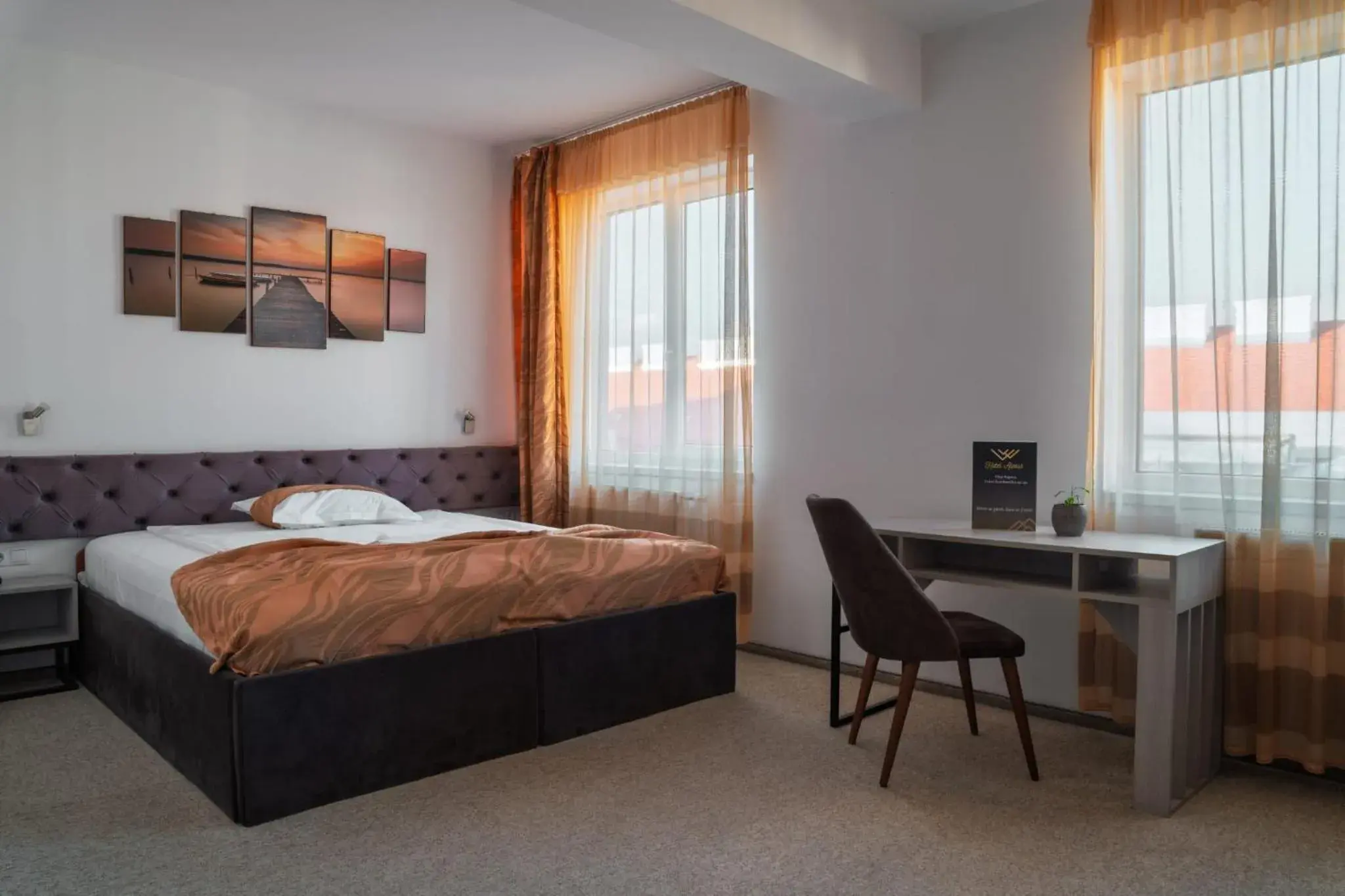 Decorative detail, Bed in Hotel Alexis Decorative detail, Bed in Hotel Alexis