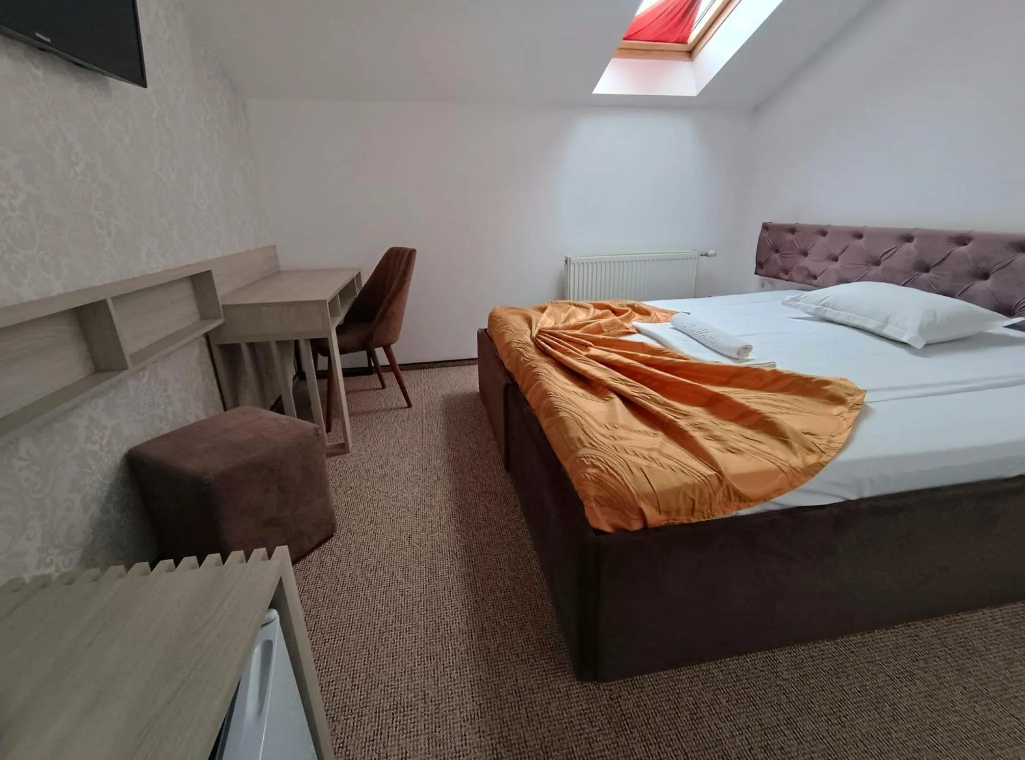 Photo of the whole room, Bed in Hotel Alexis