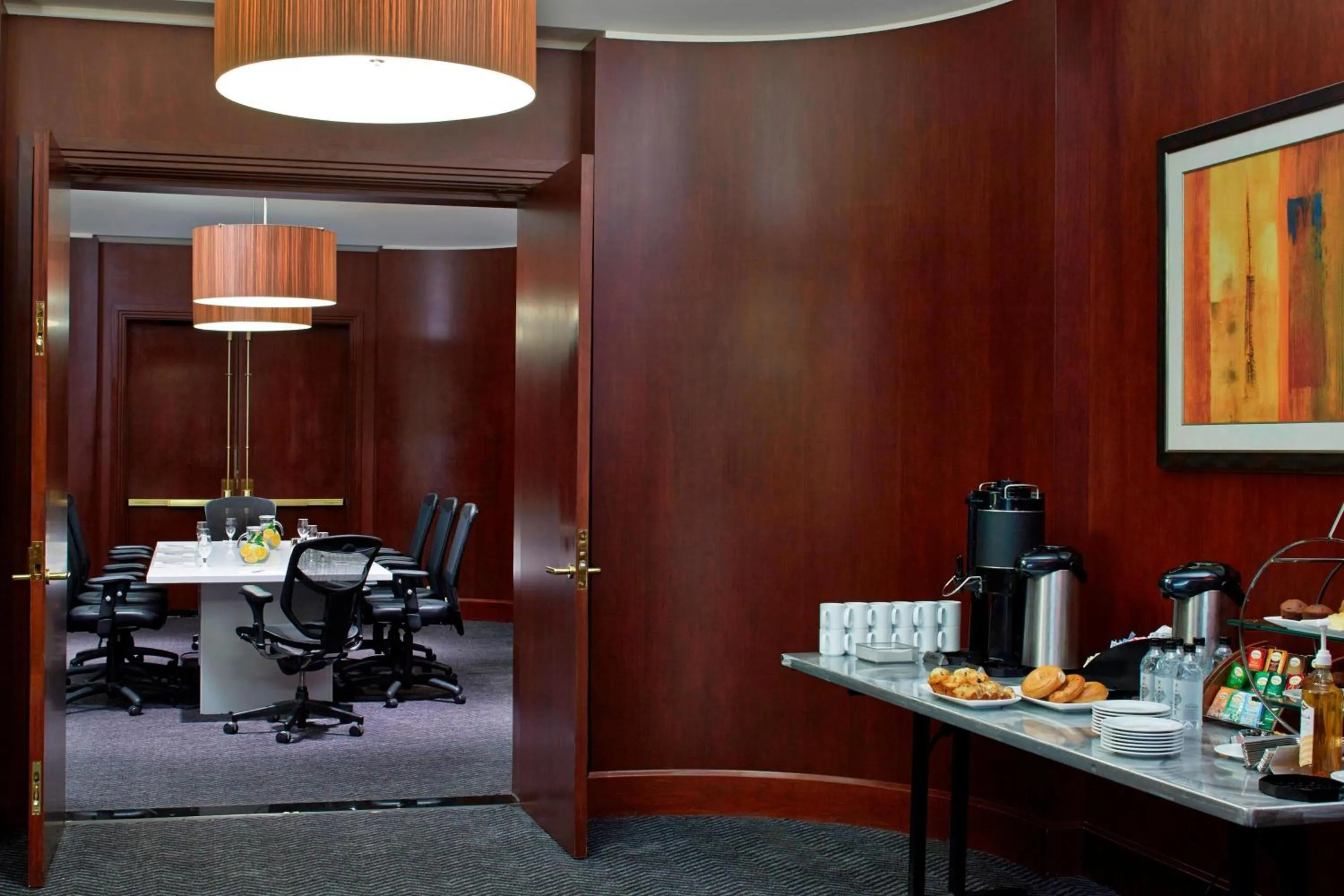 Meeting/conference room in Renaissance Concourse Atlanta Airport Hotel