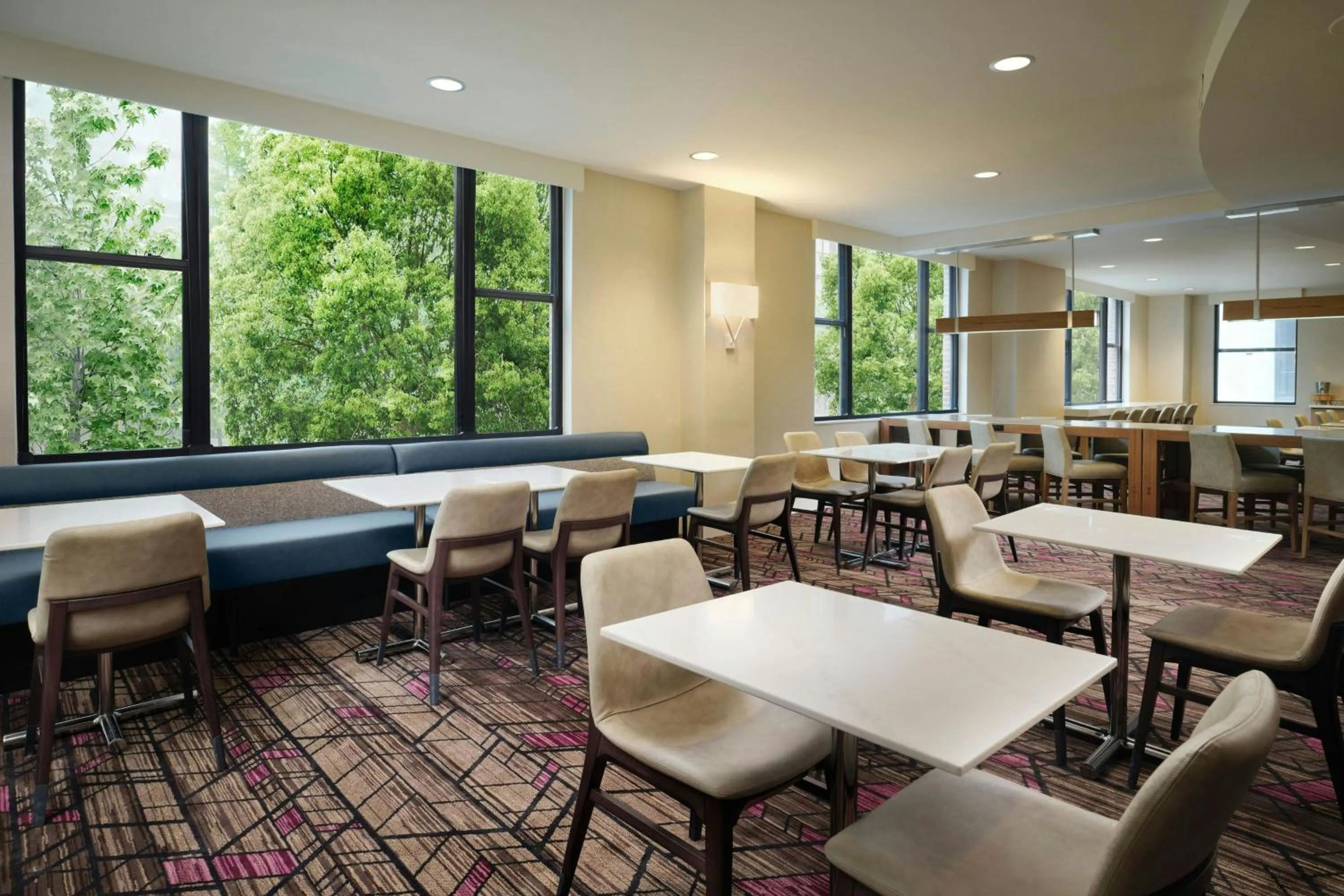 Restaurant/places to eat in Residence Inn Atlanta Midtown 17th Street