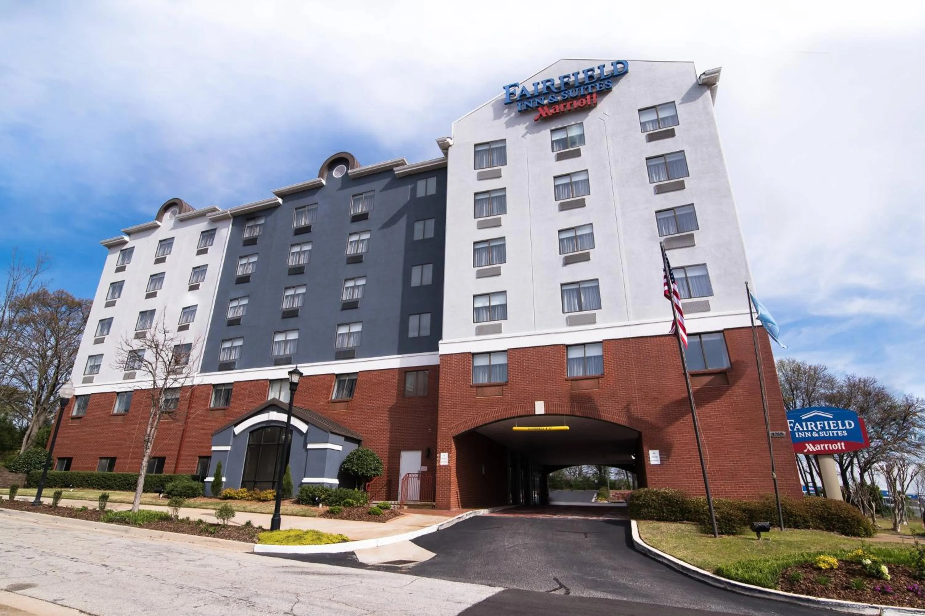 Property building in Fairfield Inn & Suites Atlanta Airport North