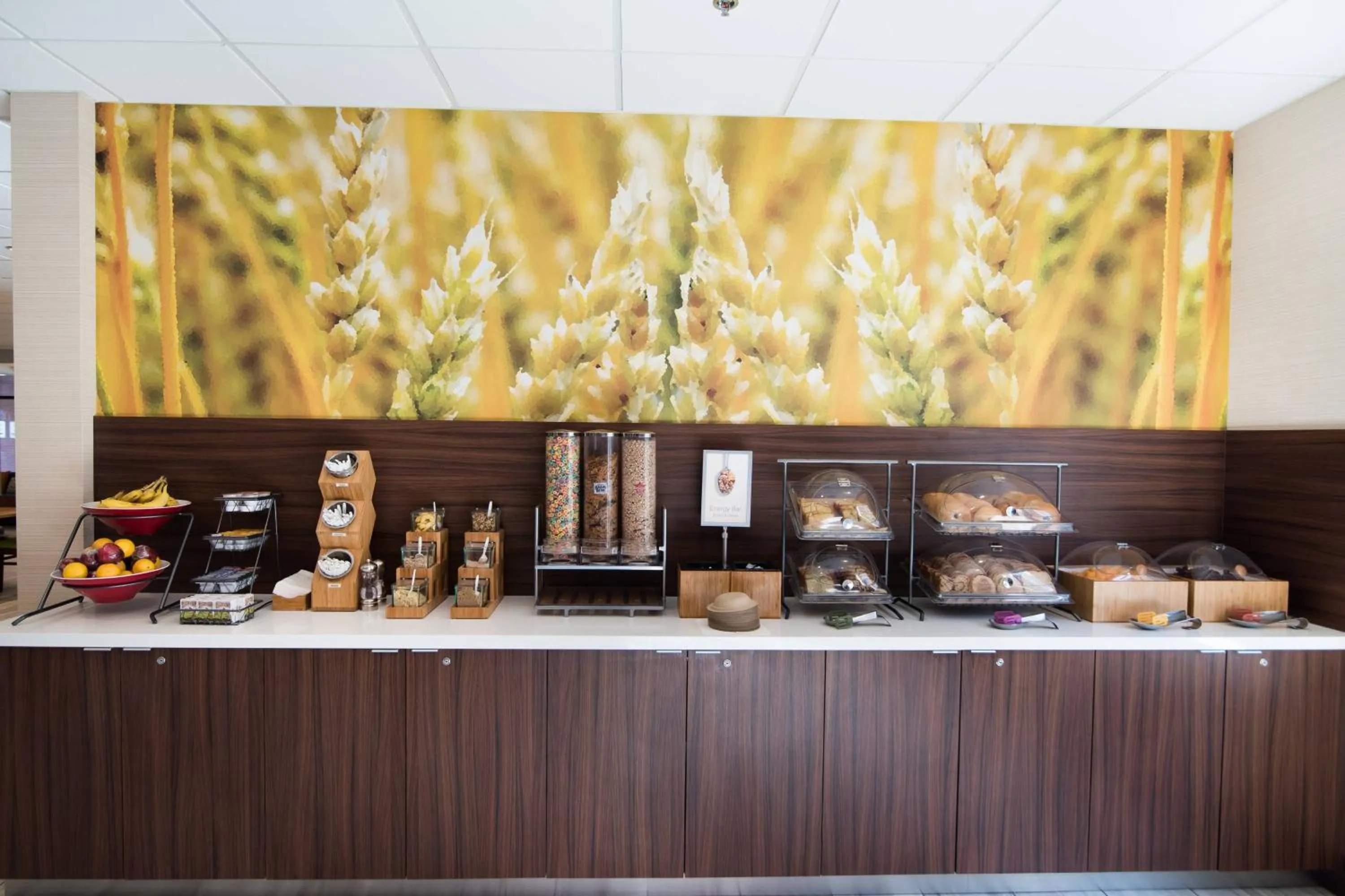 Breakfast in Fairfield Inn & Suites Atlanta Airport North