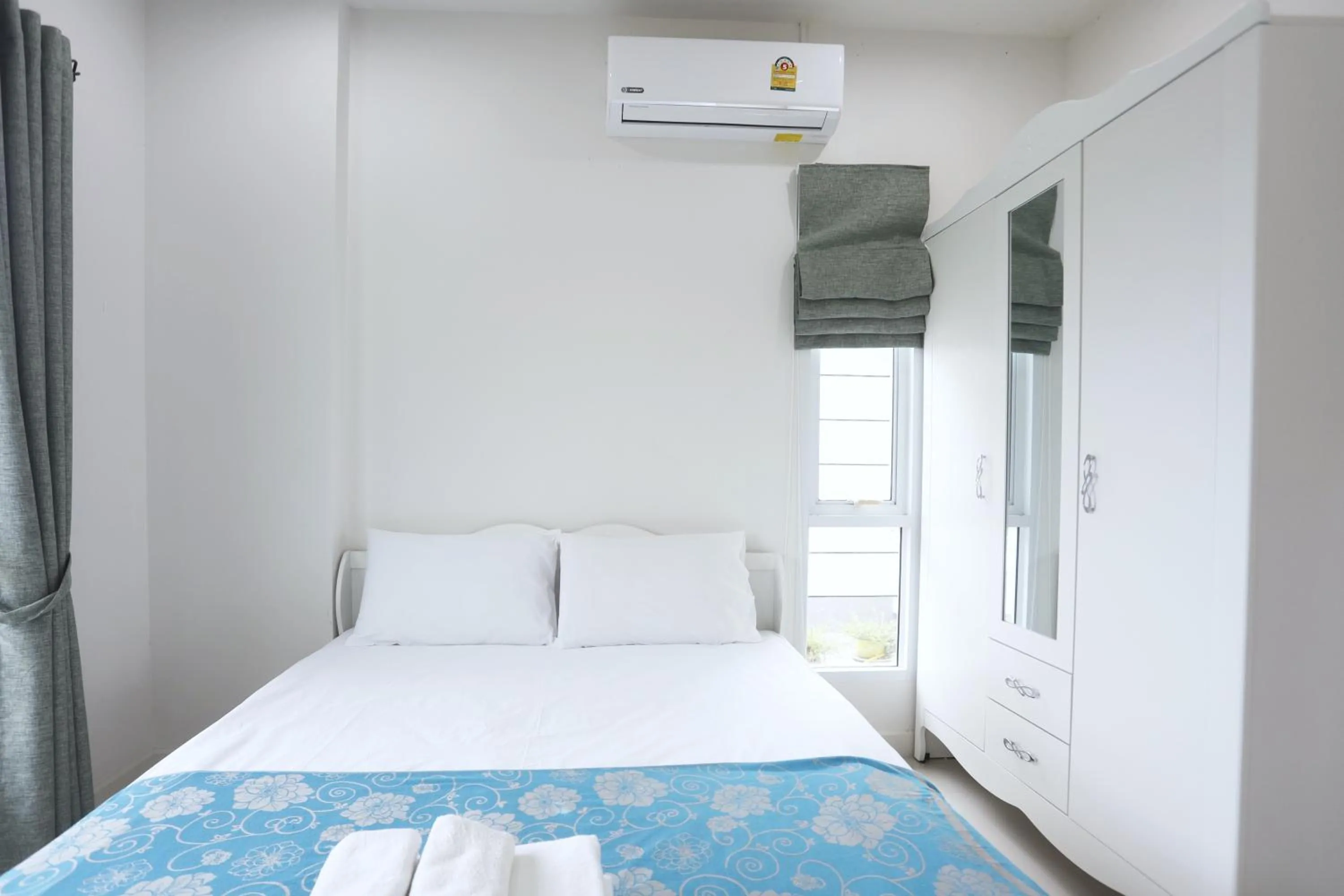 Bed in Baan Rabiengkao Hua Hin