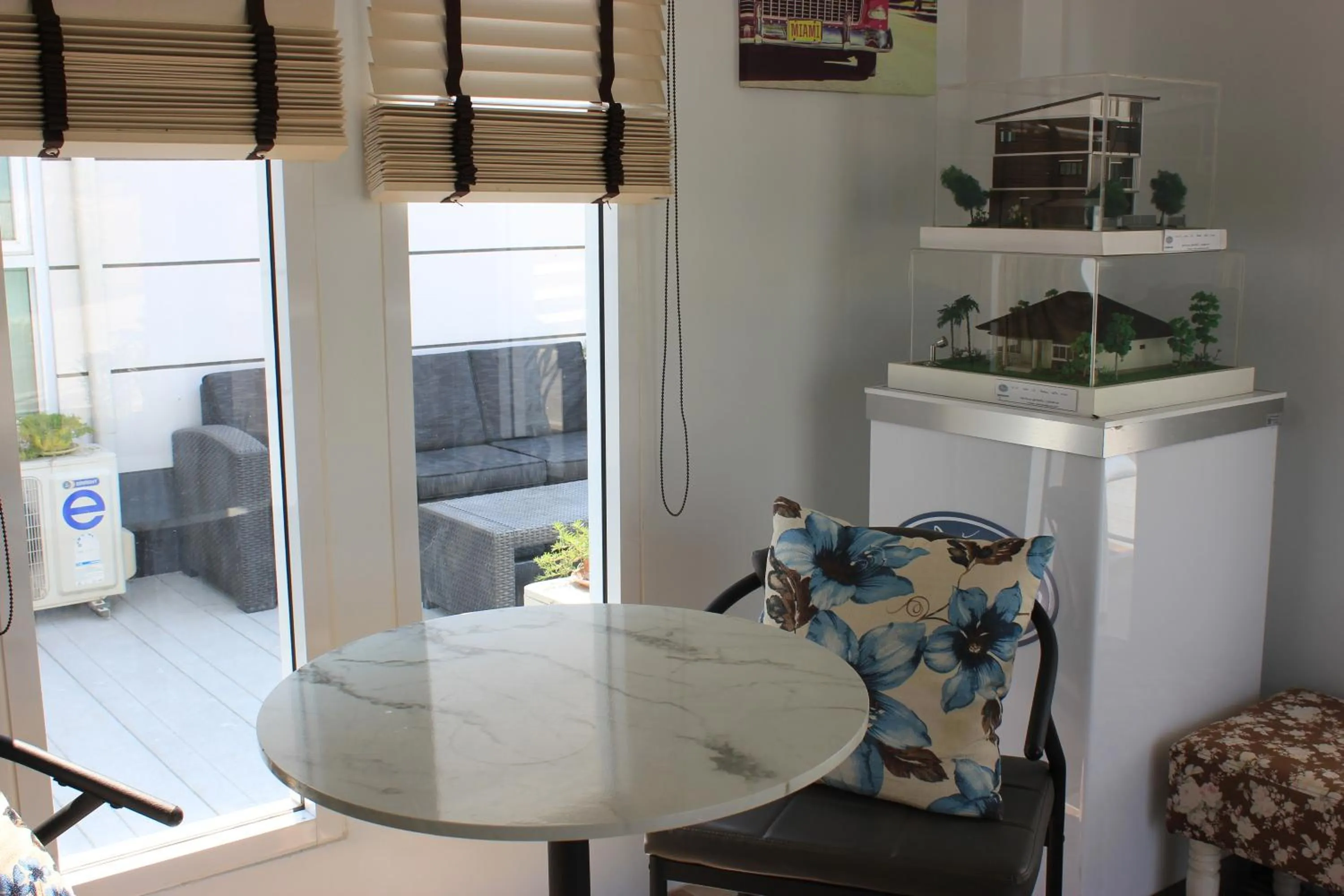 Restaurant/places to eat in Baan Rabiengkao Hua Hin