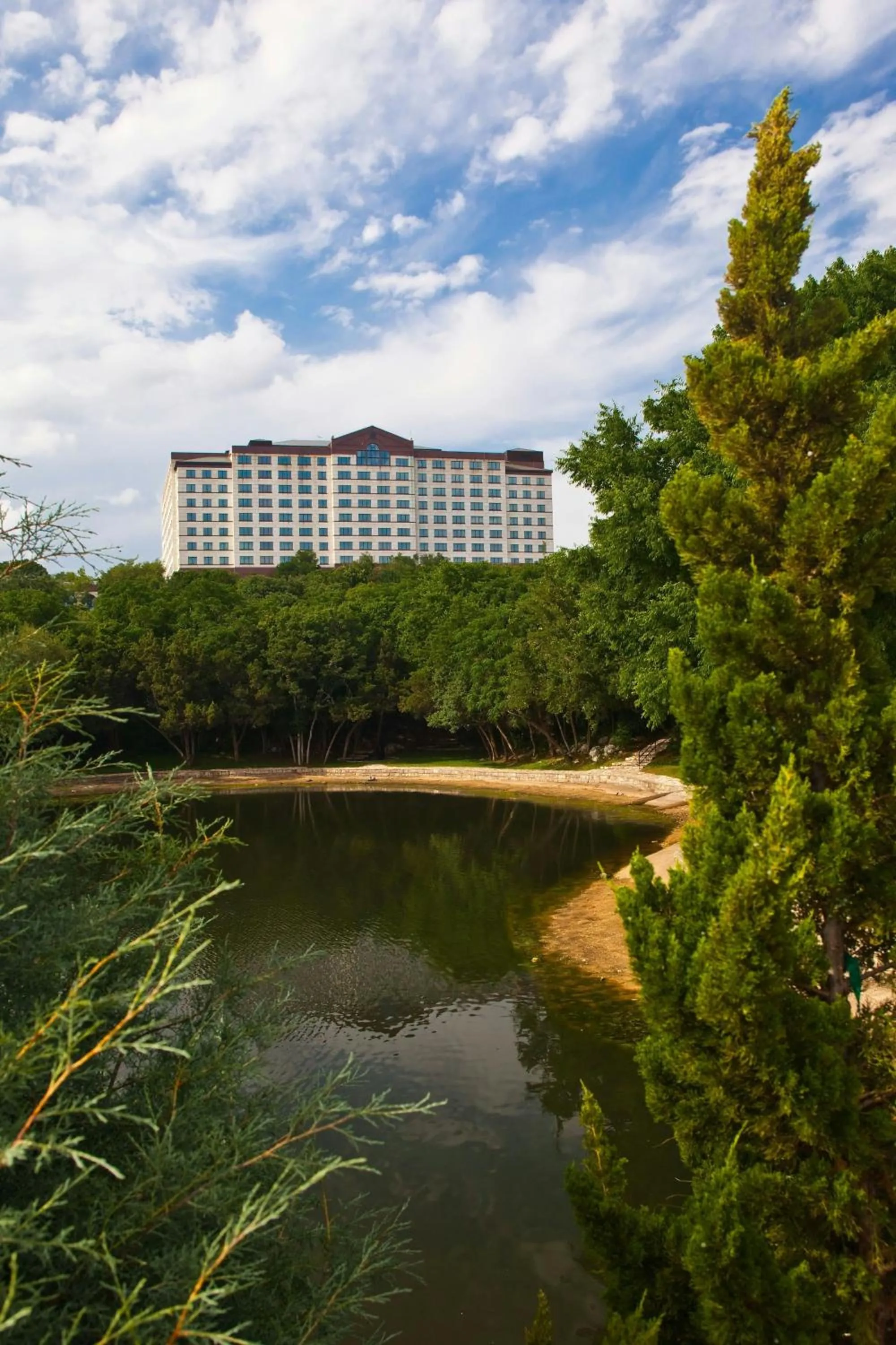 Property building in Renaissance Austin Hotel
