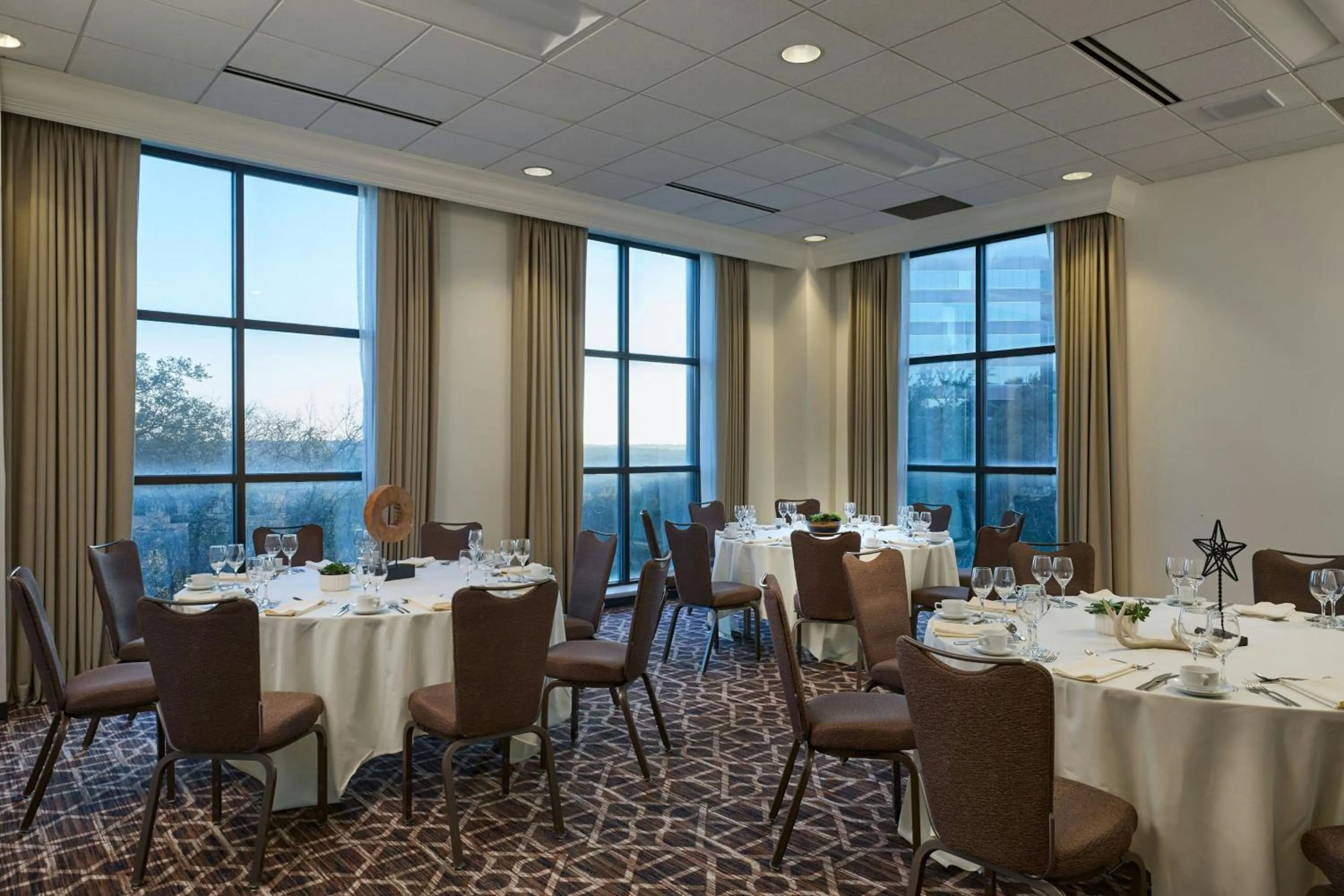 Meeting/conference room in Renaissance Austin Hotel