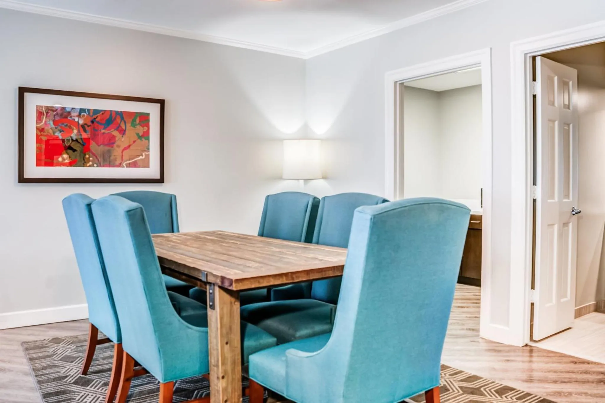 Photo of the whole room in Hotel Indigo Atlanta Vinings by IHG