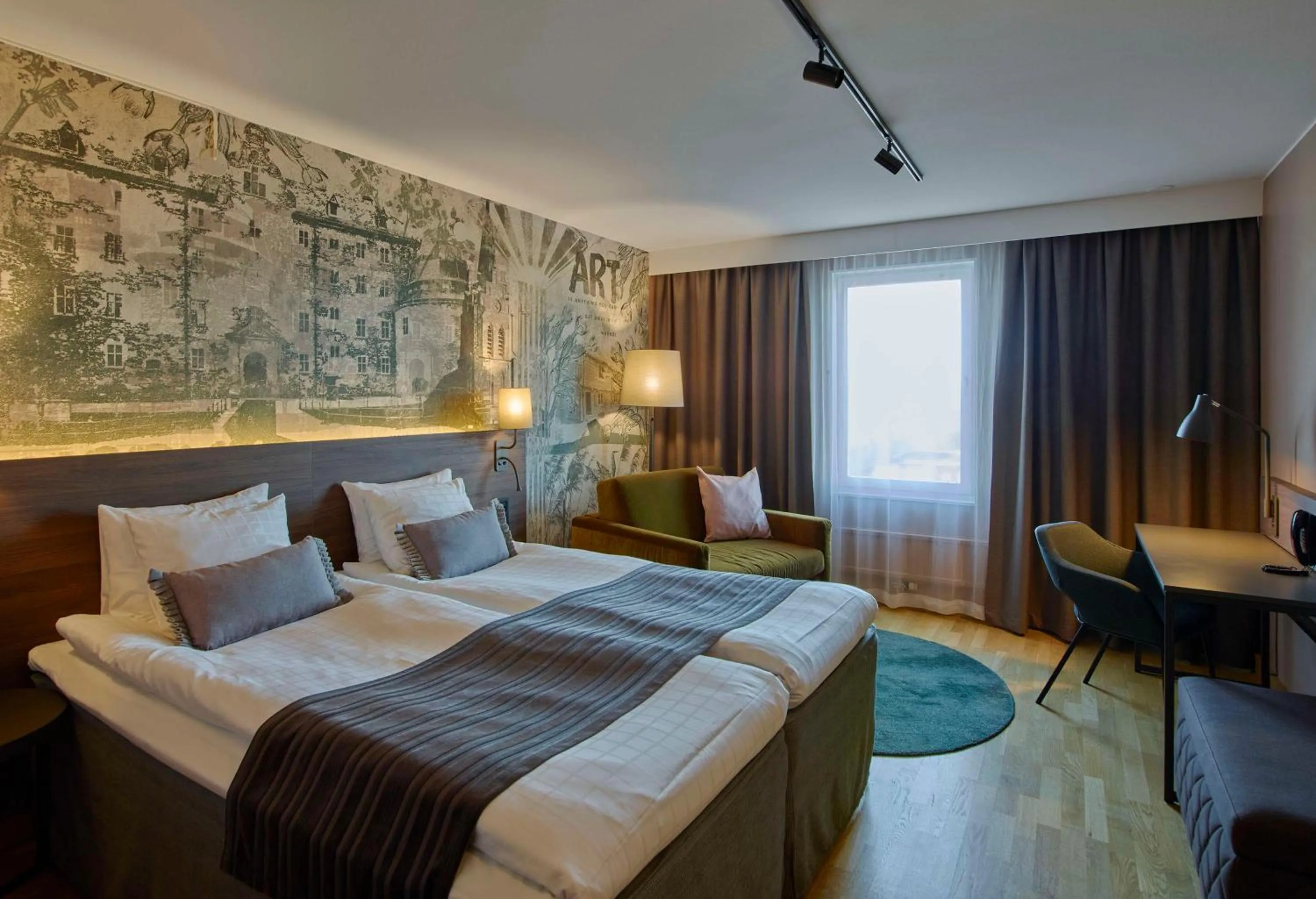 Bedroom, Bed in Scandic Grand Hotel