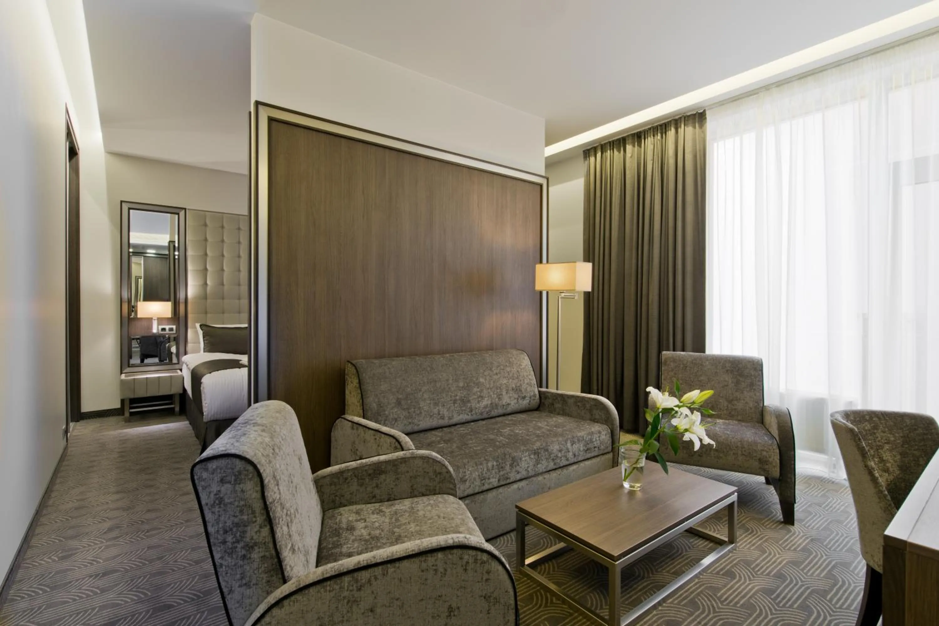 Congress Avenue Hotel